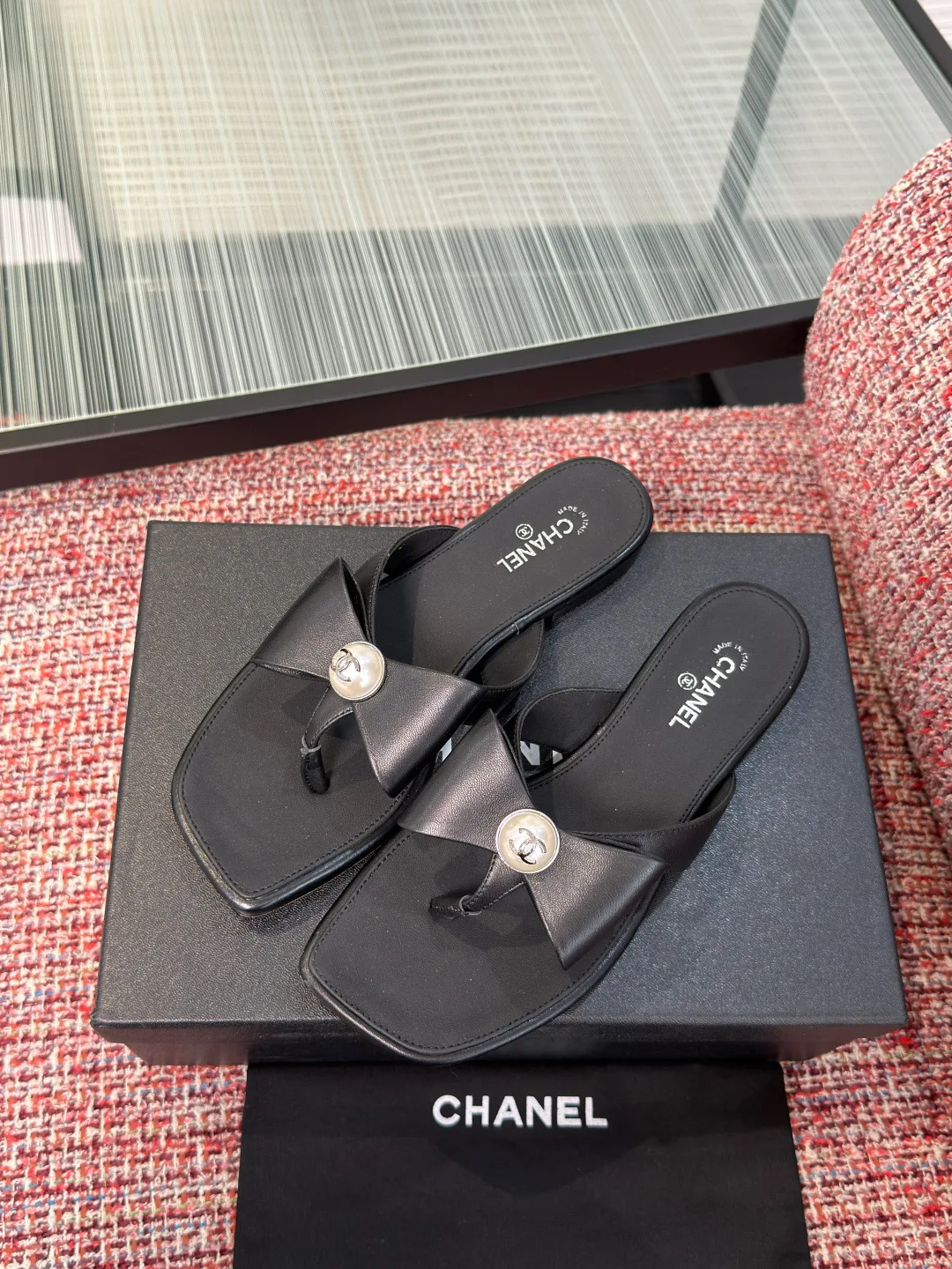 Шлепанцы Женские Chanel 17480148
