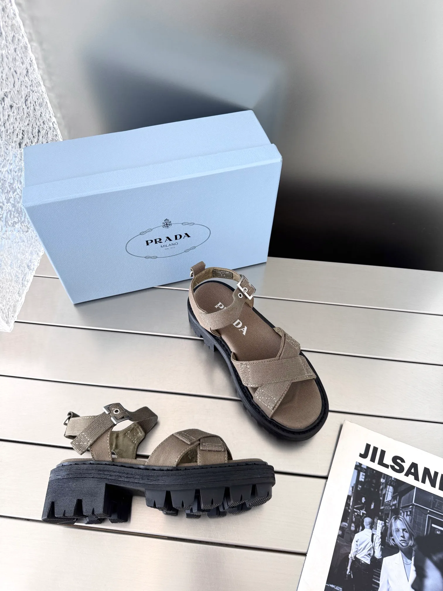 Сандалии Женские Prada 12245196