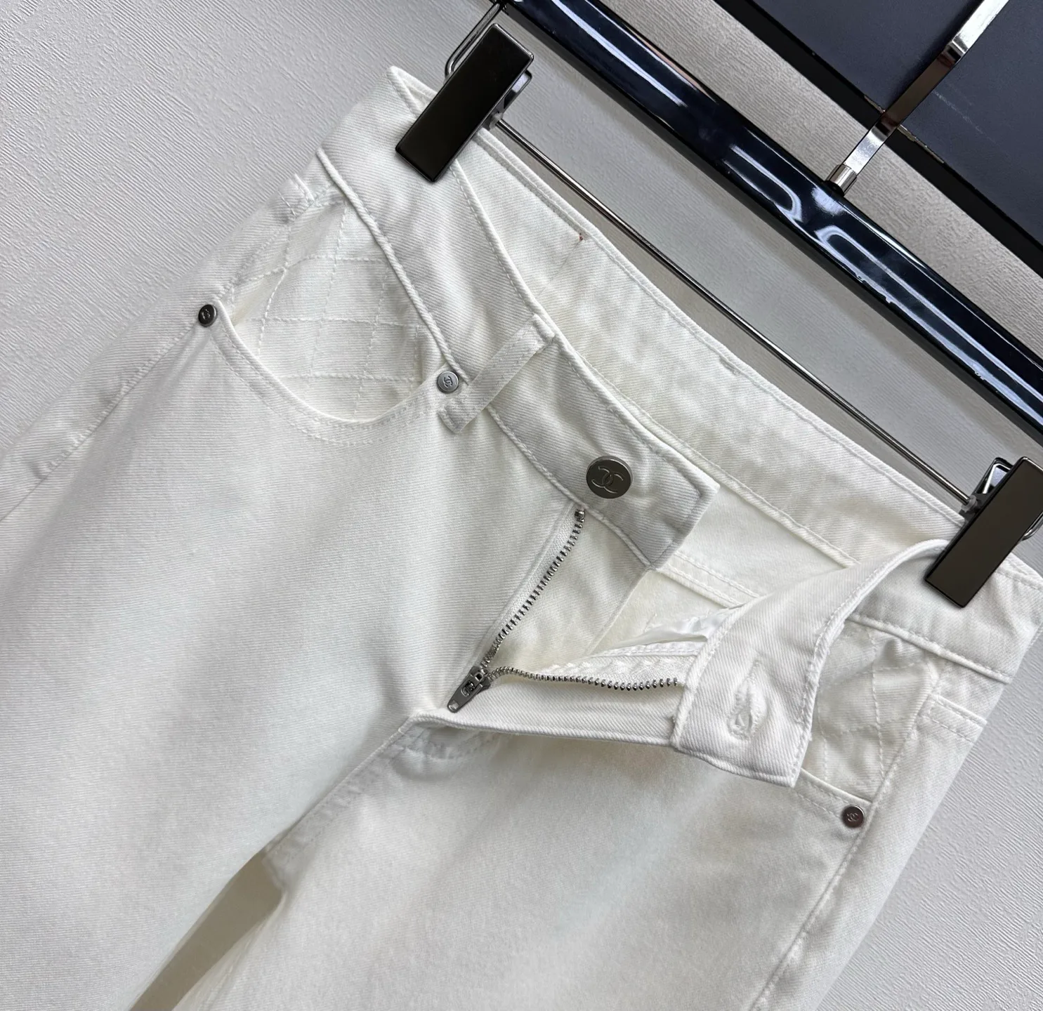 Джинсы Женские Chanel 13400964