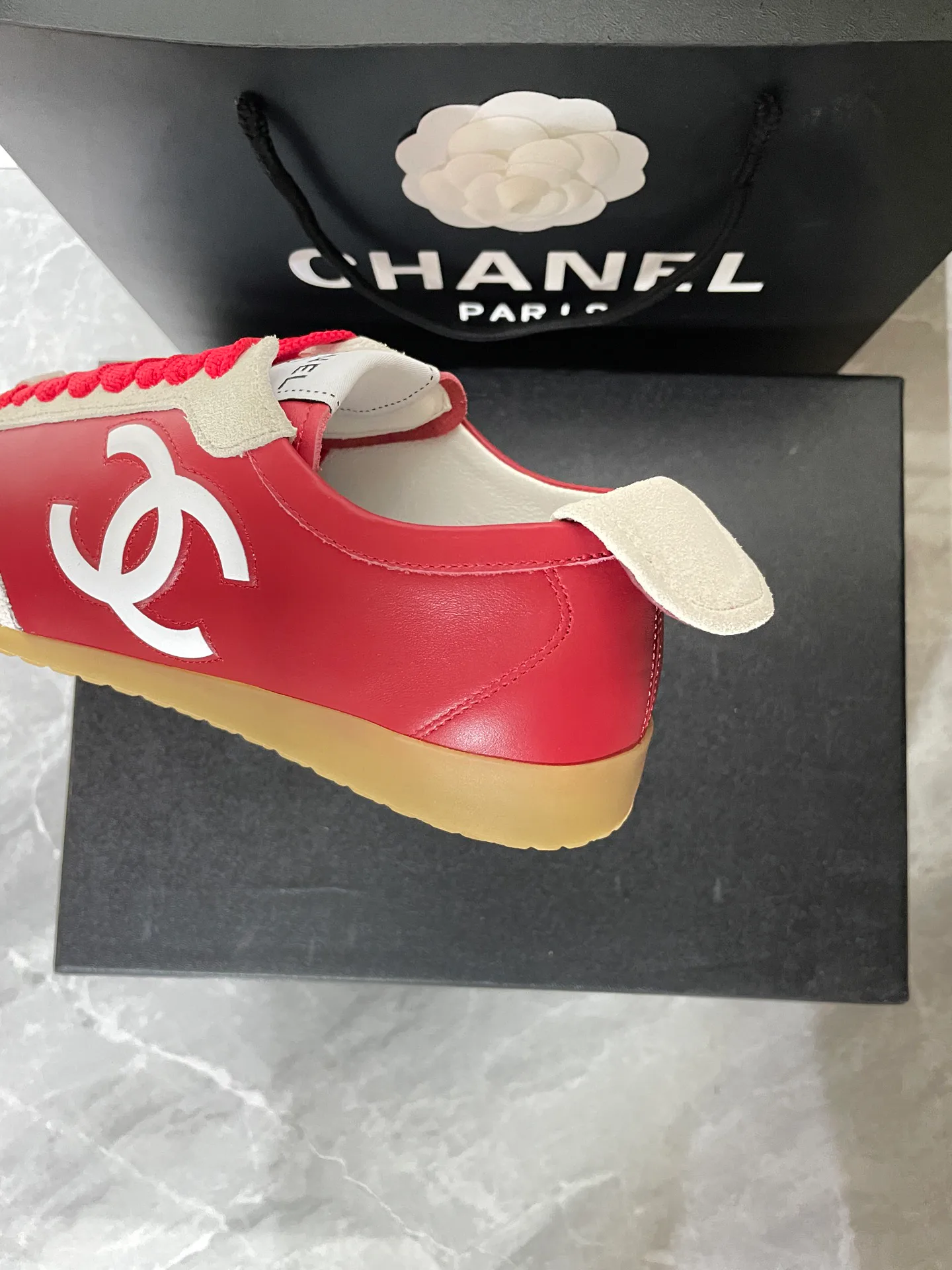 Кроссовки Женские Chanel 11008593