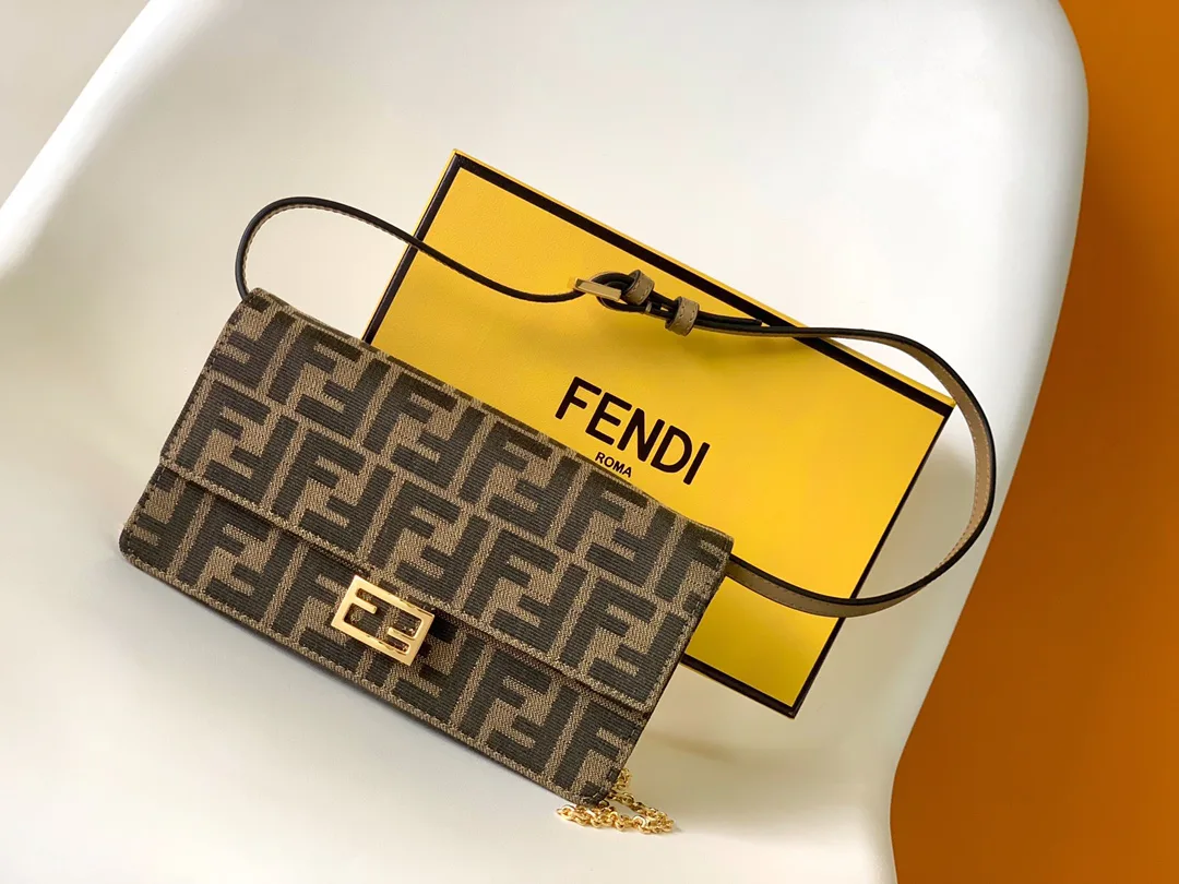 Классические Сумки Женские Fendi 13234538