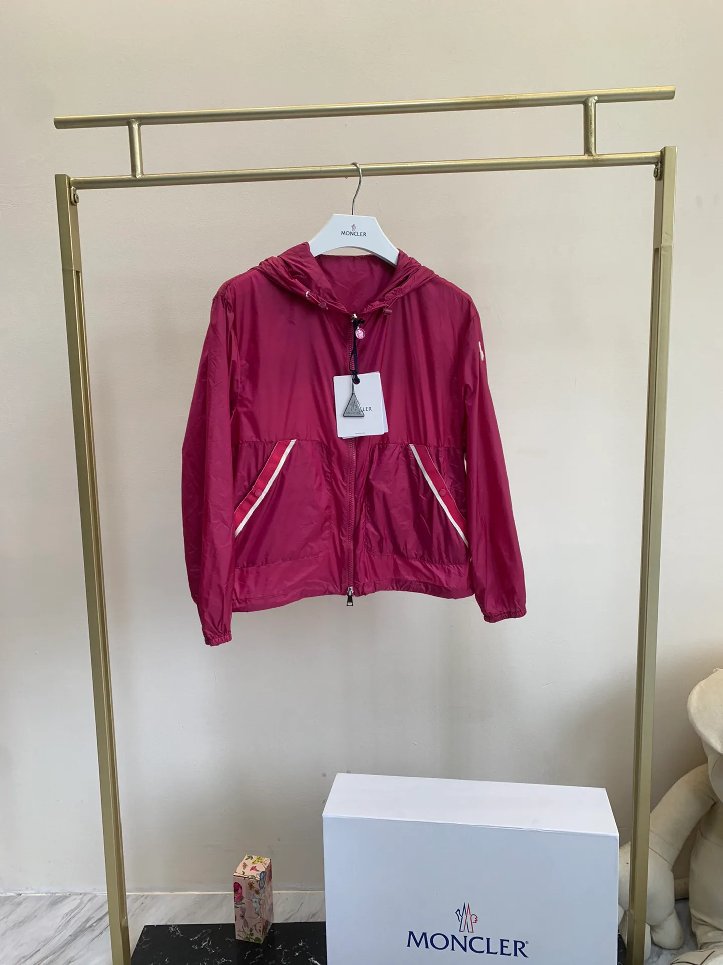 Куртки И Пуховики Женские Moncler 11479459