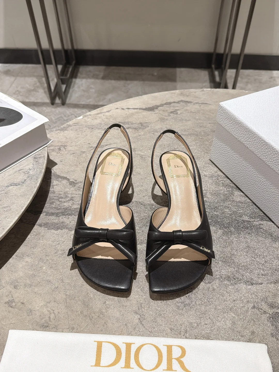 Босоножки Женские Christian Dior 17604619