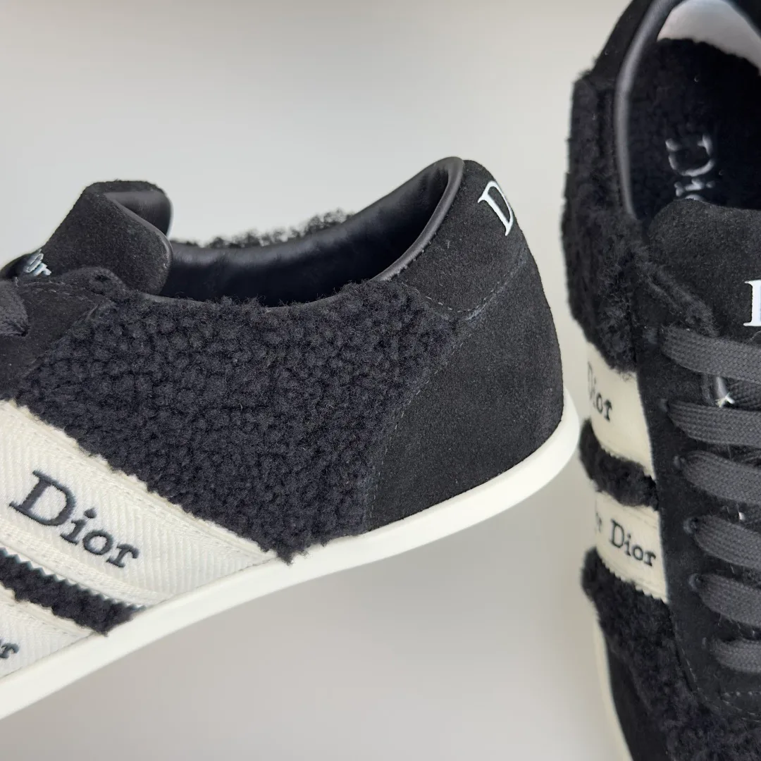 Кроссовки Женские Christian Dior 18718915