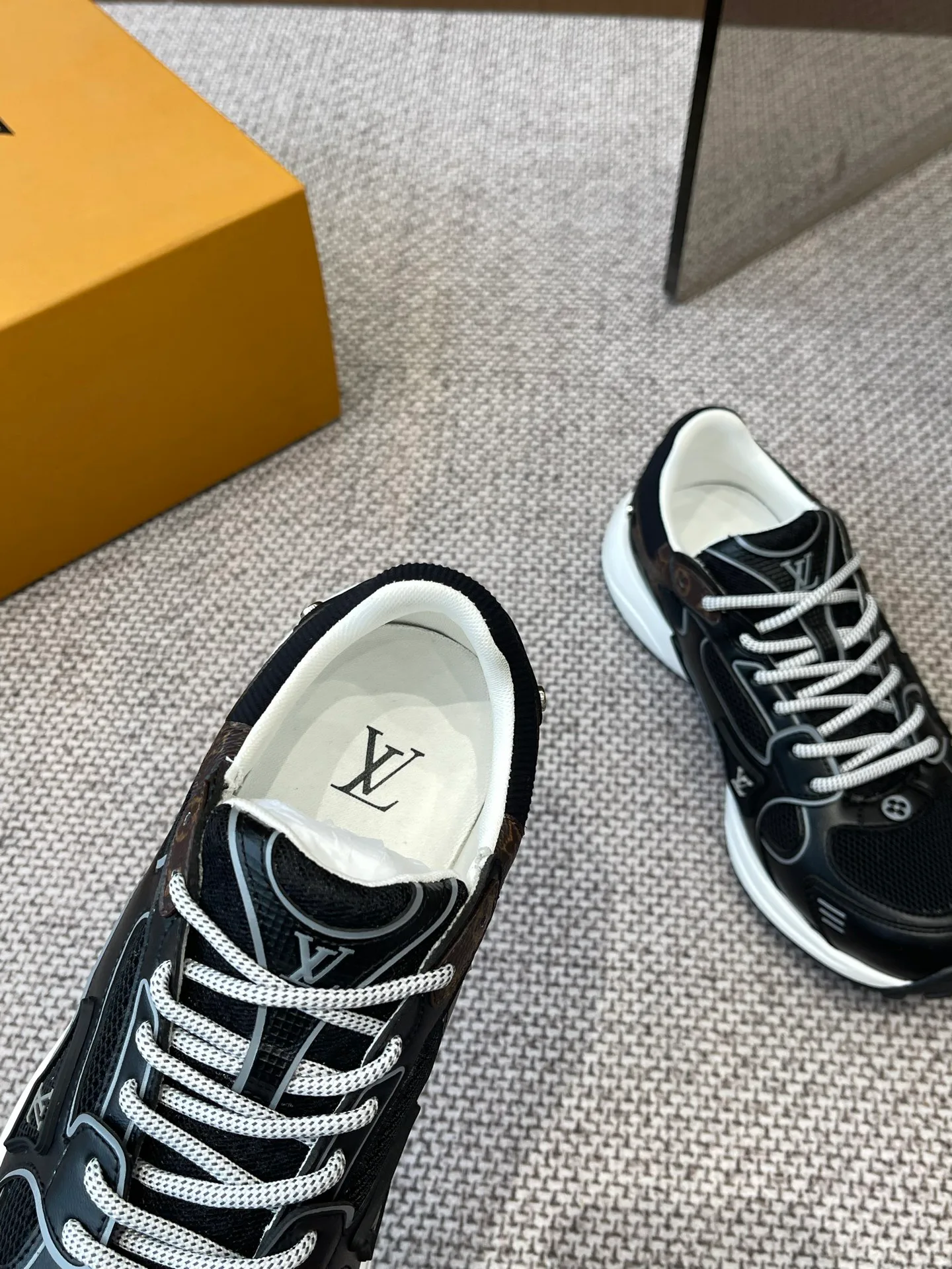 Кроссовки Женские Louis Vuitton 29941