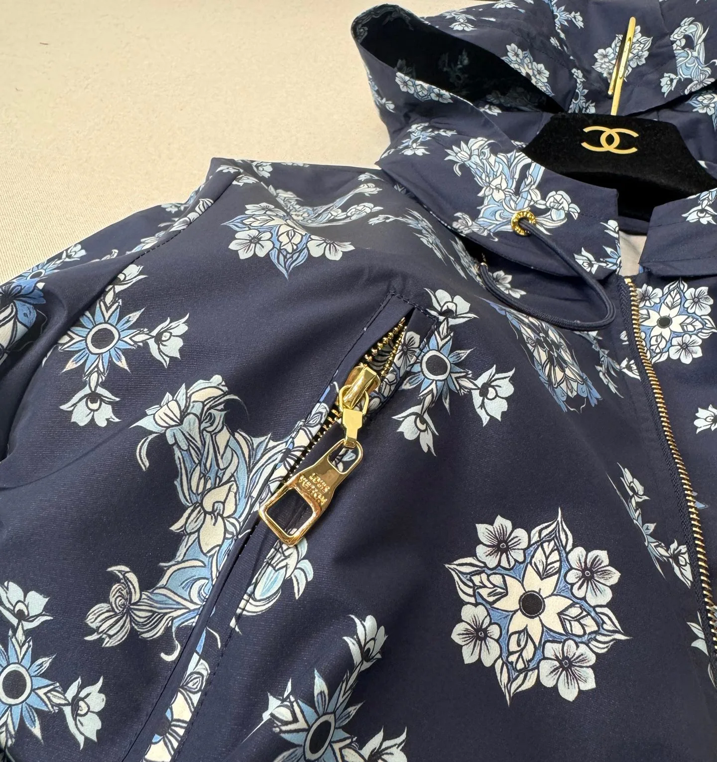 Куртки И Пуховики Женские Louis Vuitton 11225195