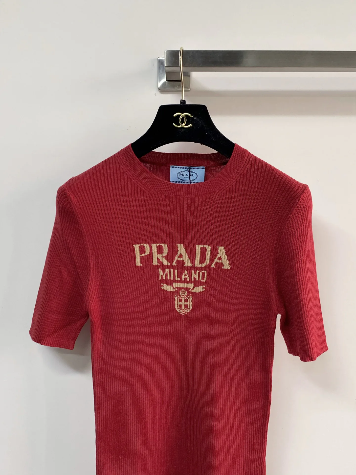 Футболки Женские Prada 11946190