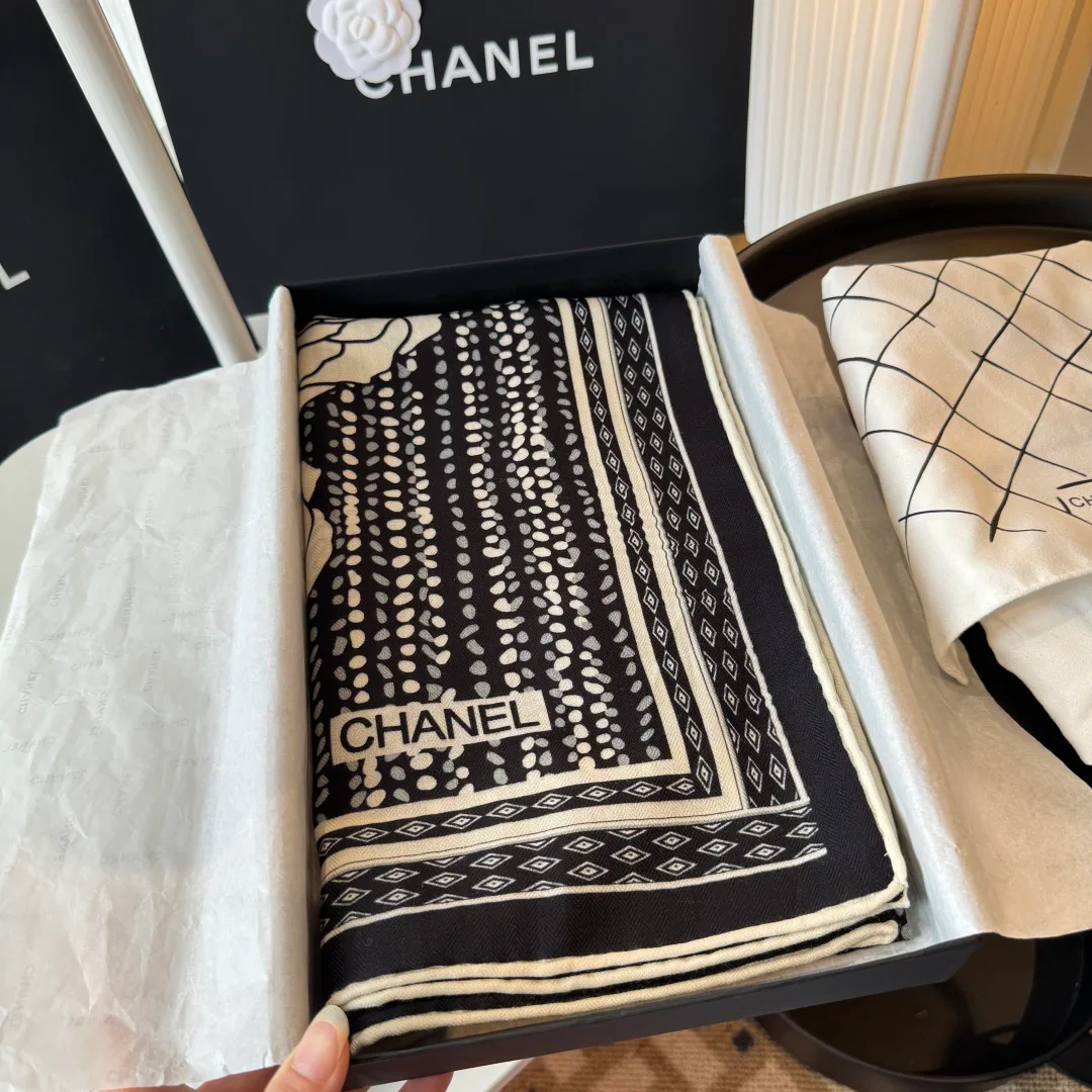 Шарфы Chanel 219500