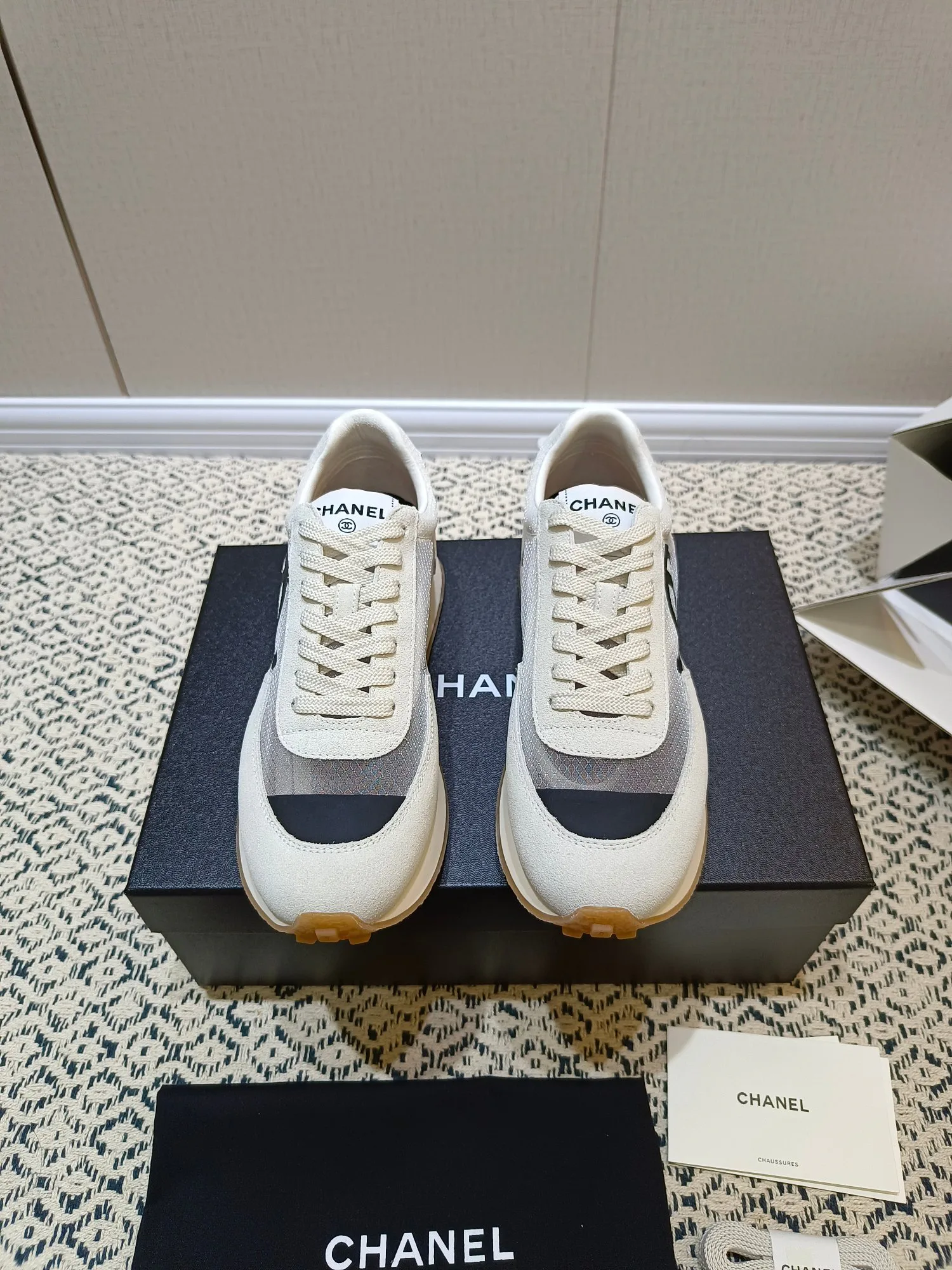 Кроссовки Женские Chanel 11564339