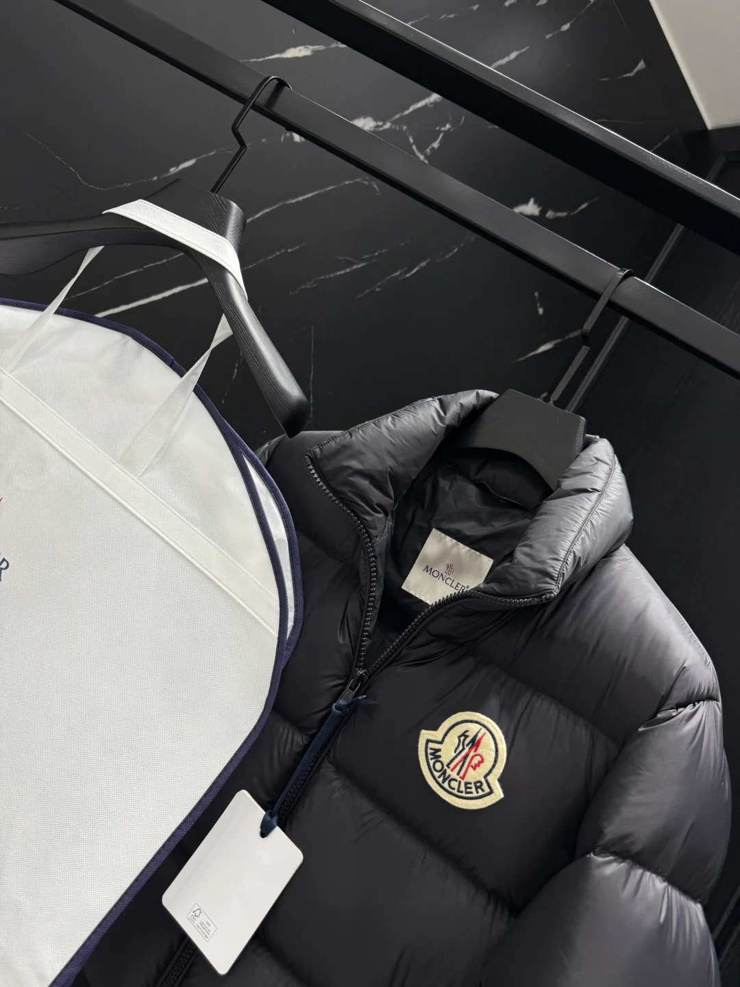 Куртки И Пуховики Мужские Moncler 1807038