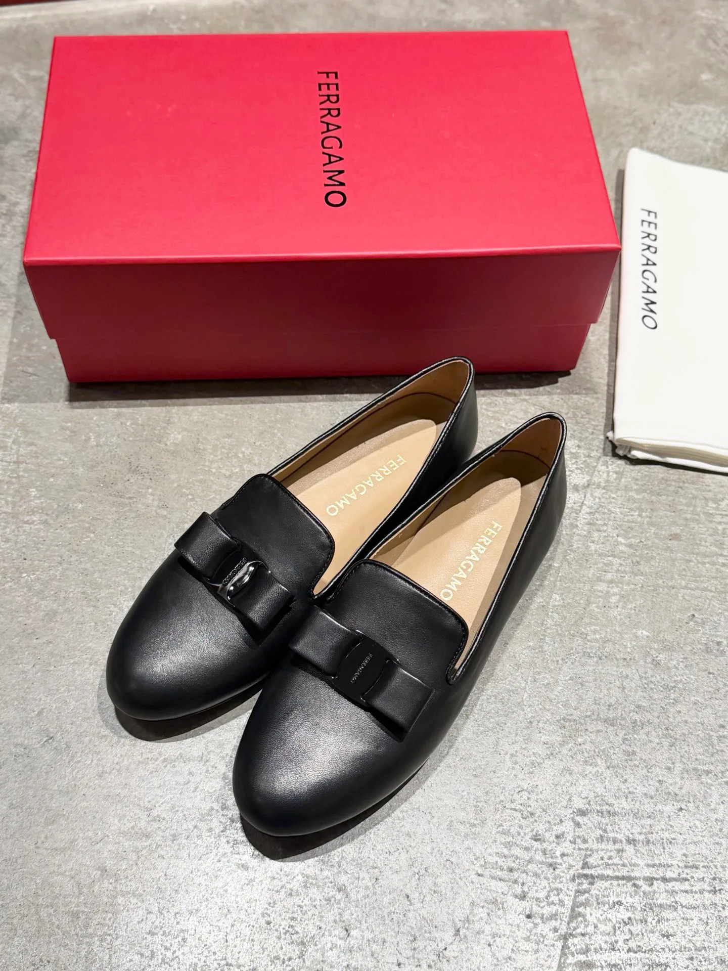 Лоферы И Мокасины Женские Salvatore Ferragamo 18968407