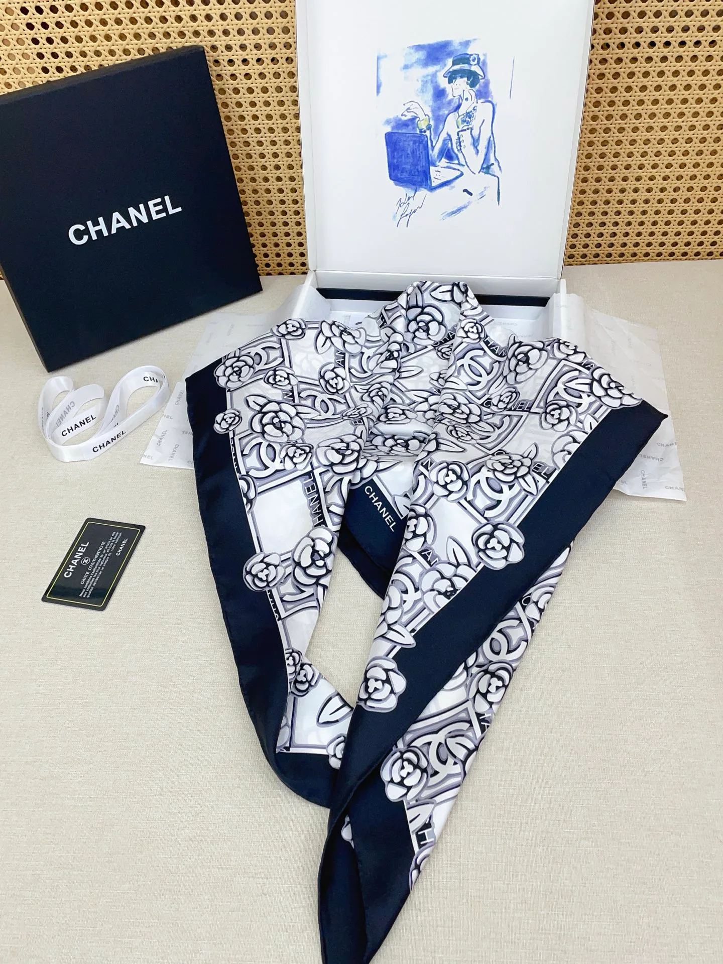 Платки Chanel 13119740