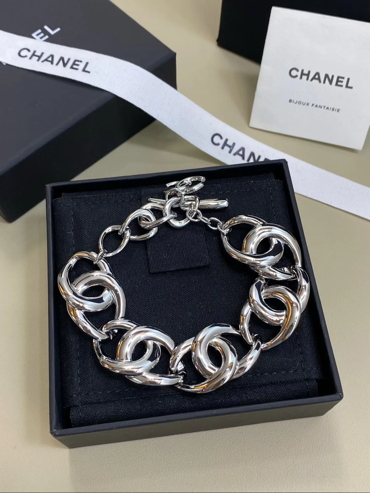 Бижутерия Chanel 18122748
