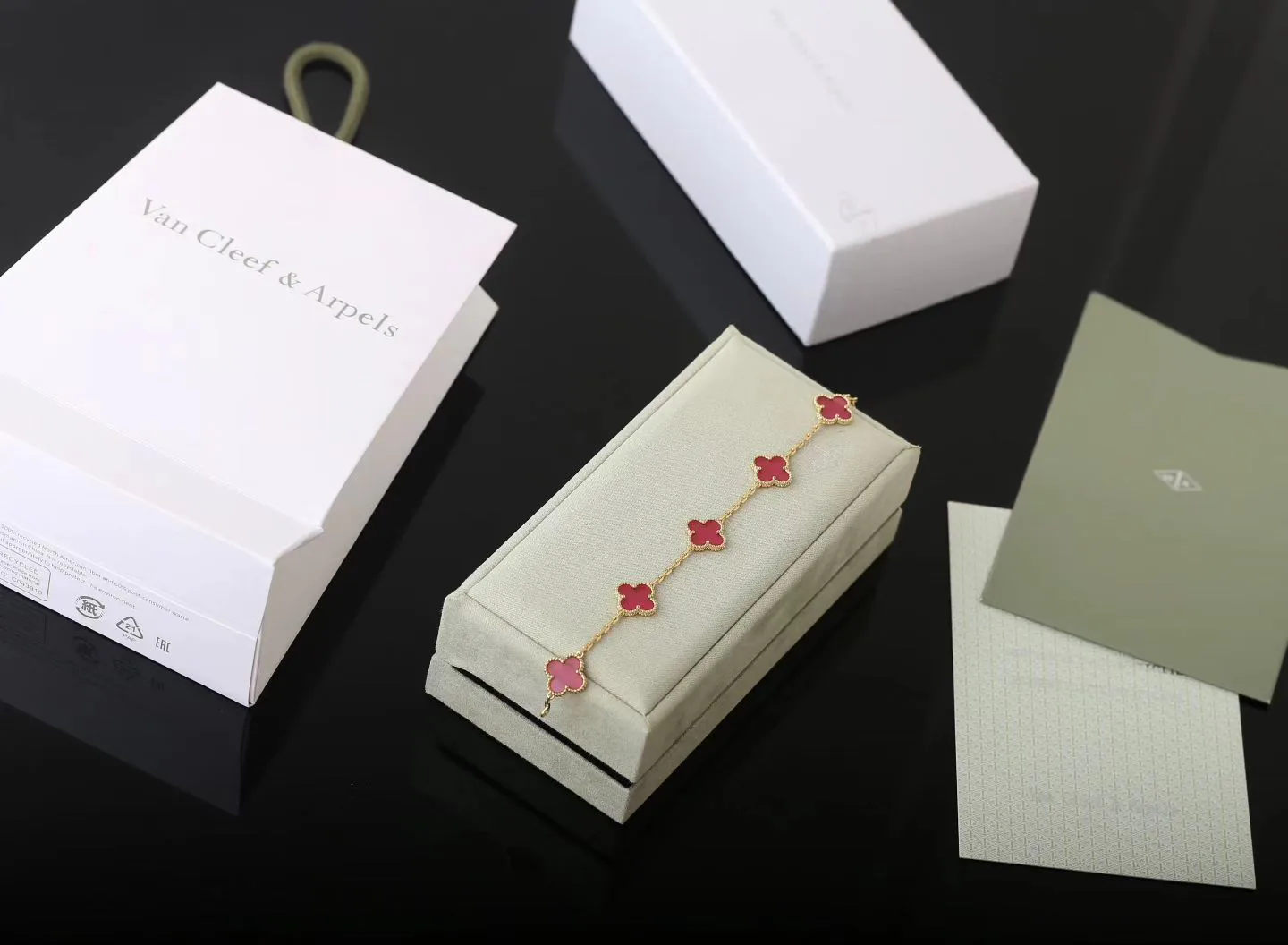 Бижутерия Van Cleef & Arpels 18122380