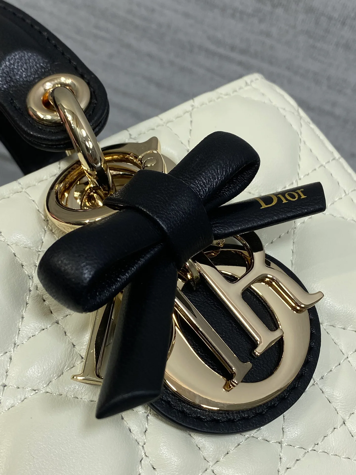 Классические Сумки Женские Christian Dior 12189476