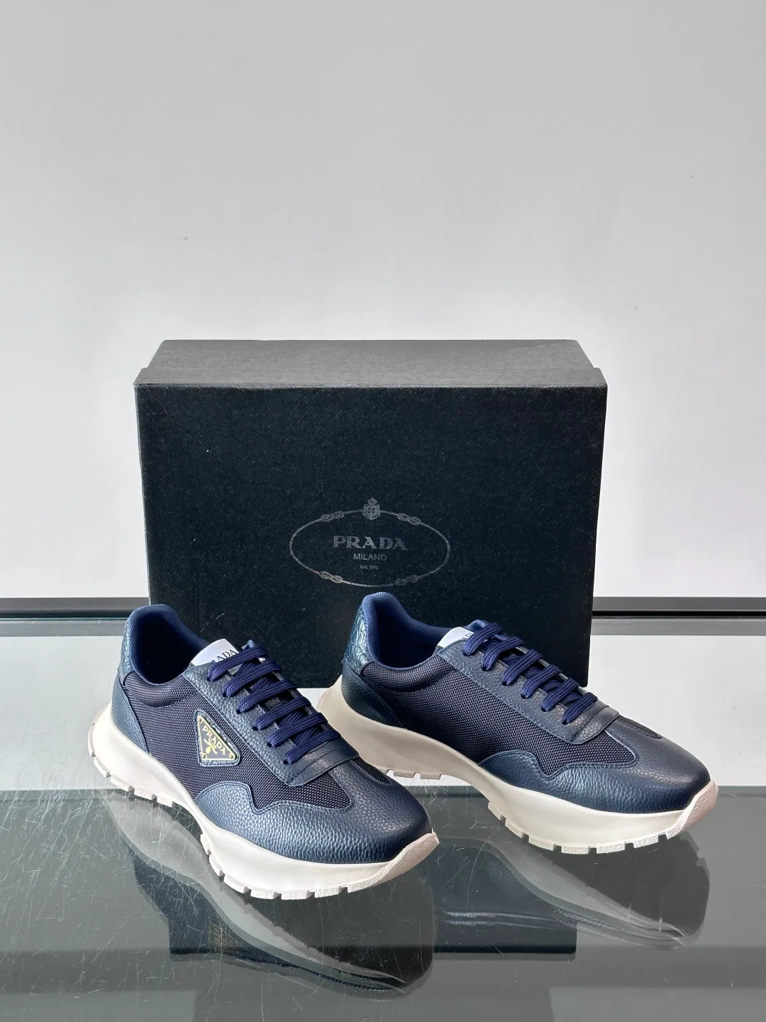 Кроссовки Мужские Prada 18055726