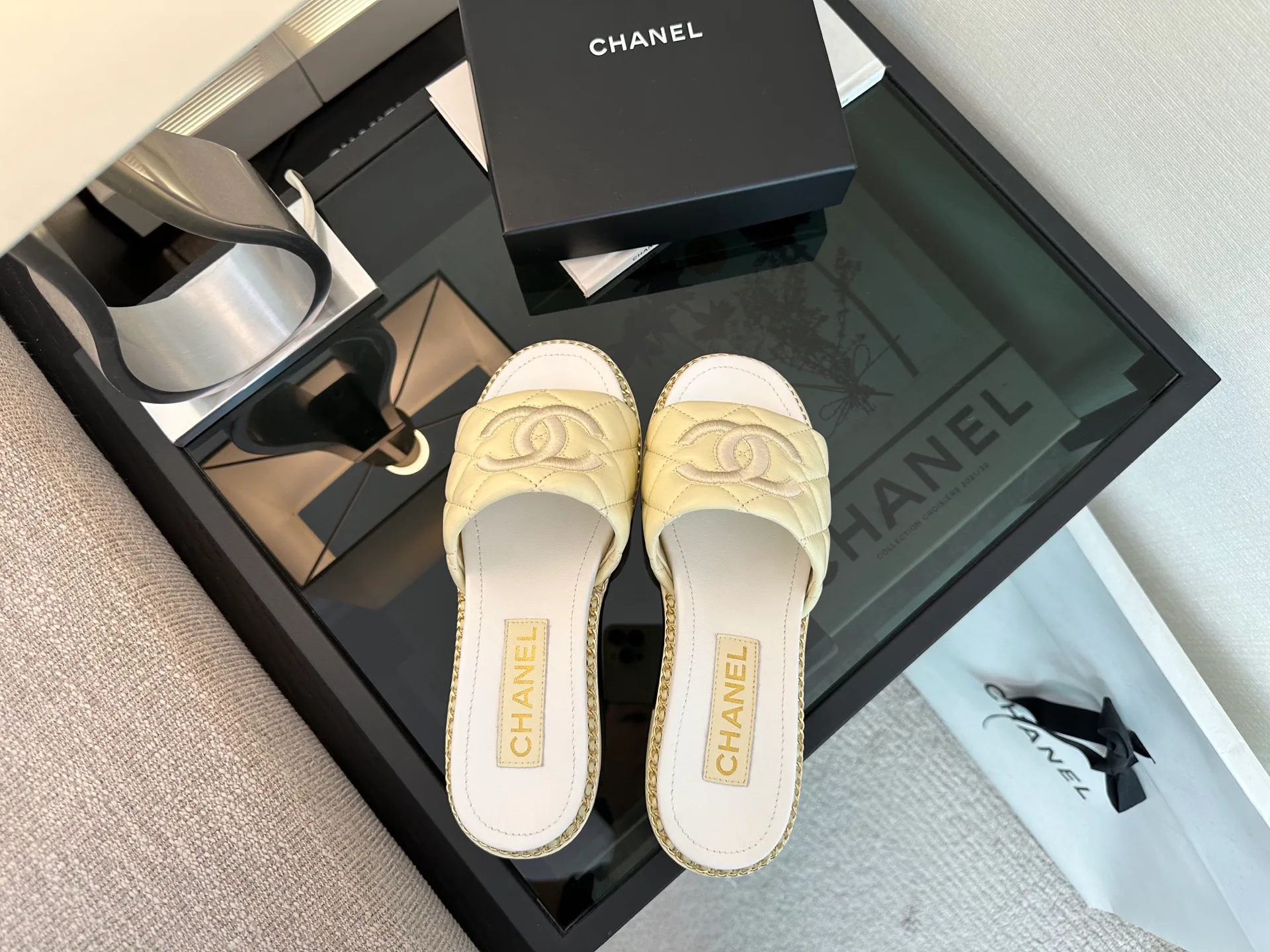 Босоножки Женские Chanel 10380418