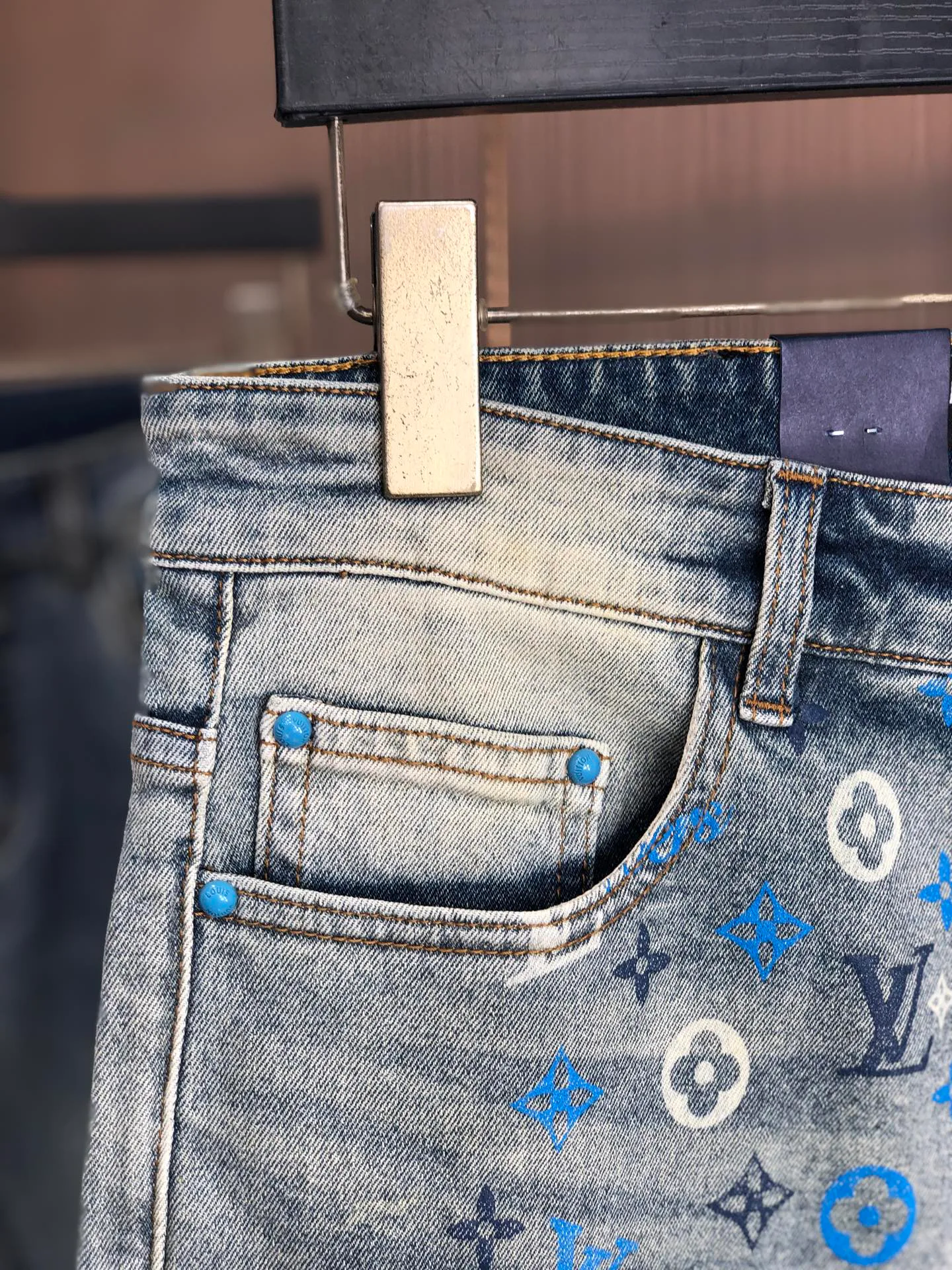 Джинсы Женские Louis Vuitton 10186815