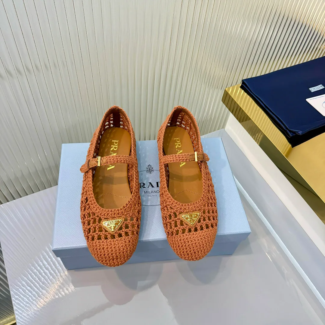 Балетки Женские Prada 11386408
