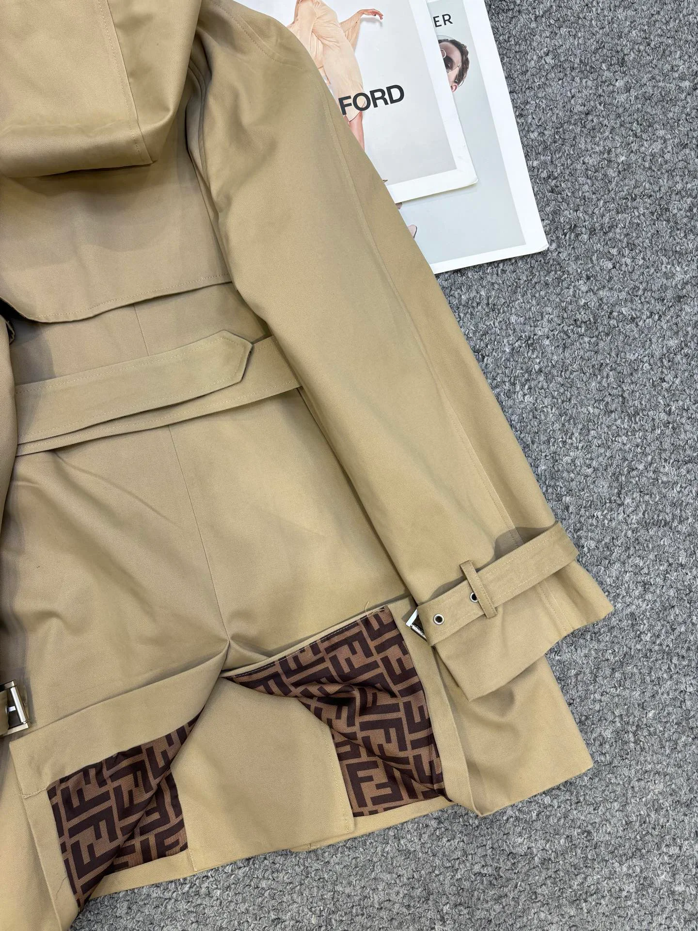 Тренчи Женские Fendi 20081572