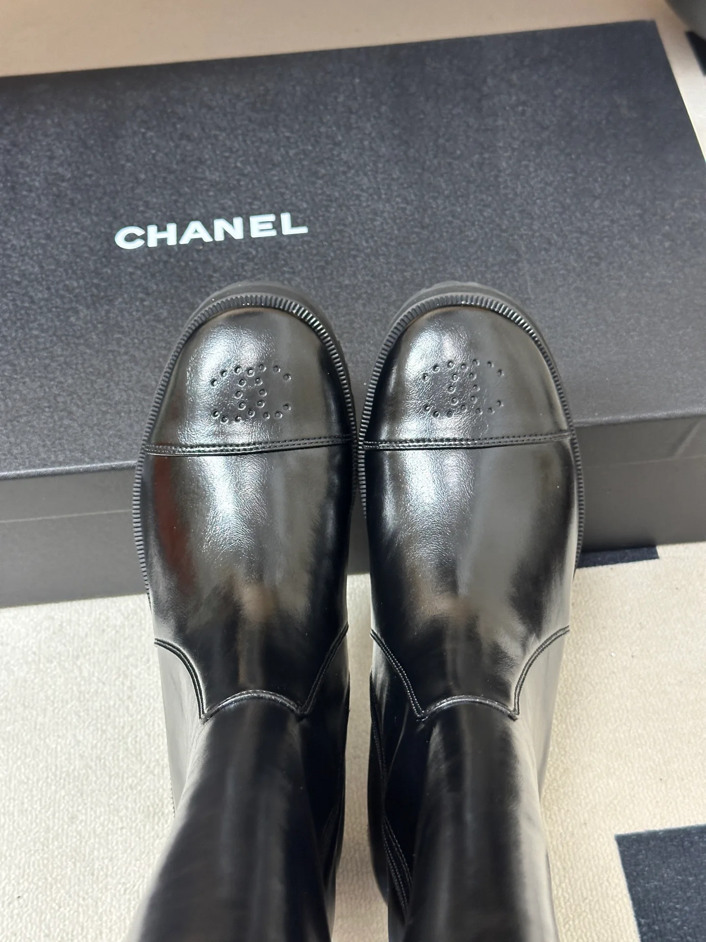 Сапоги Женские Chanel 18048835