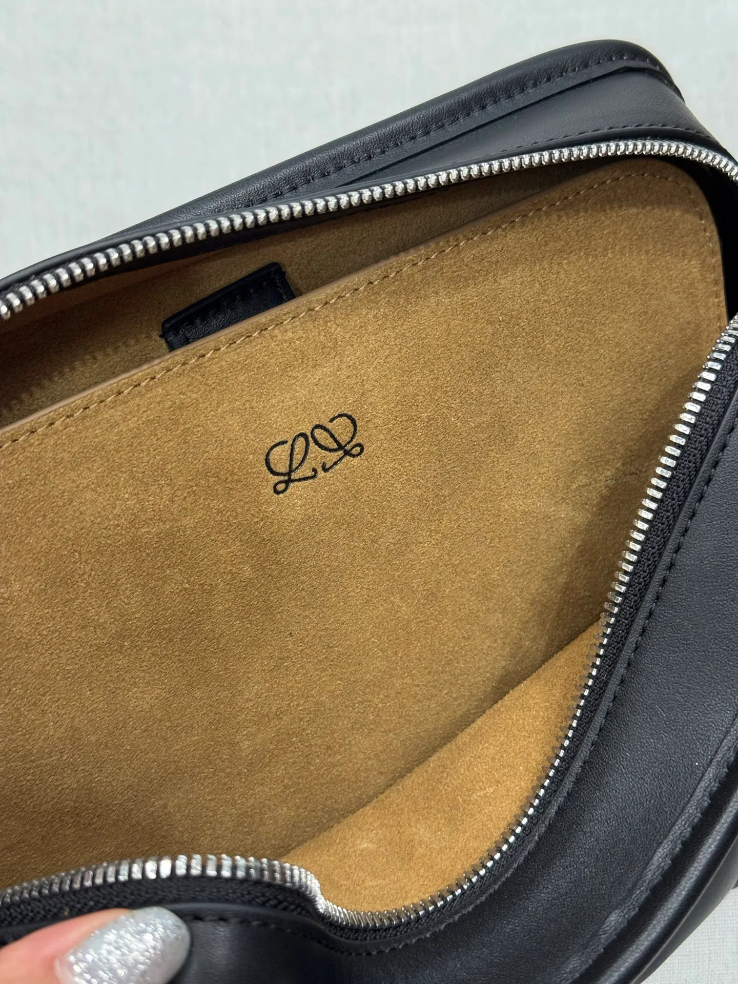 Классические Сумки Женские Loewe 12630180