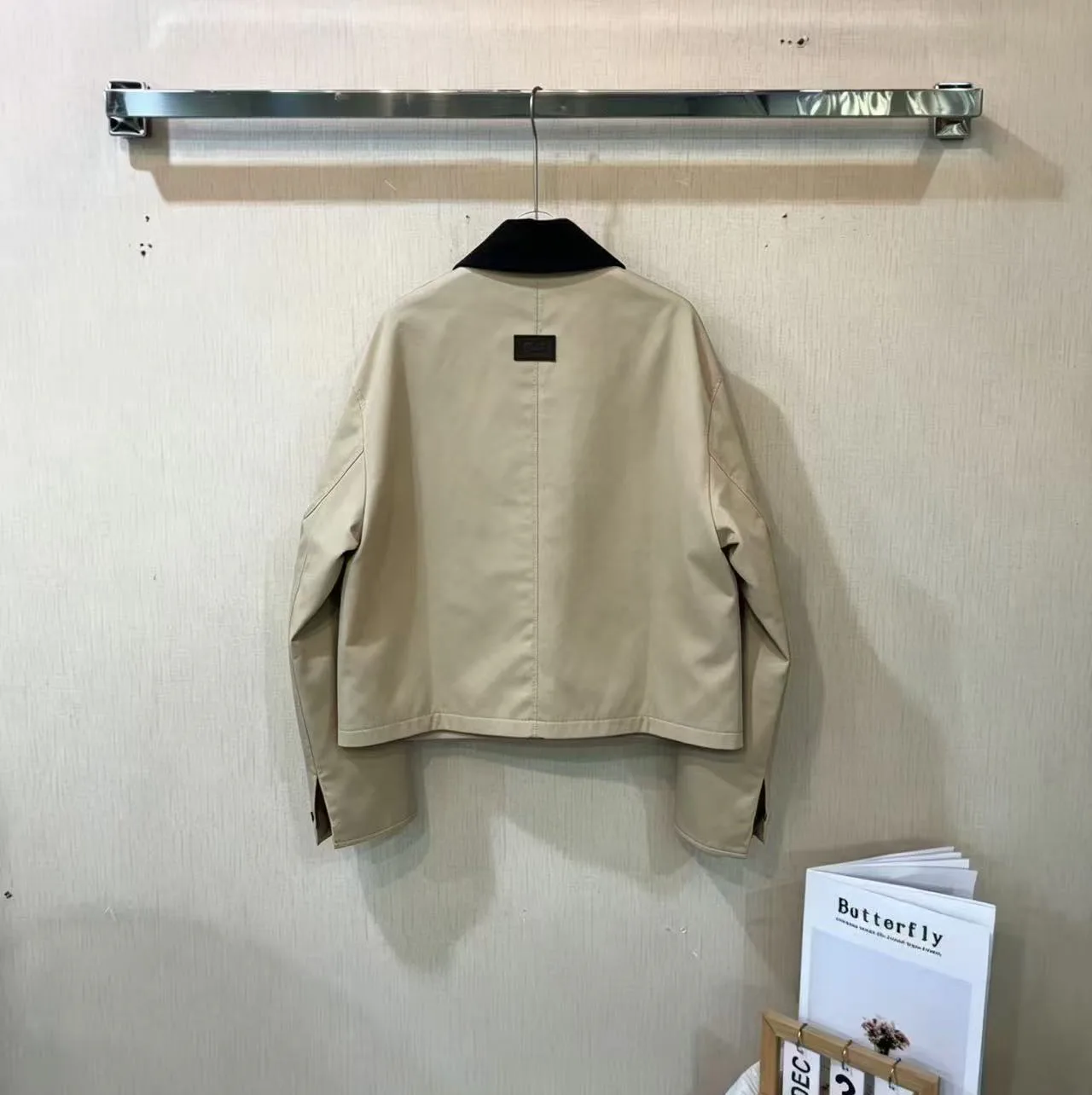 Куртки И Пуховики Женские Loewe 18891845