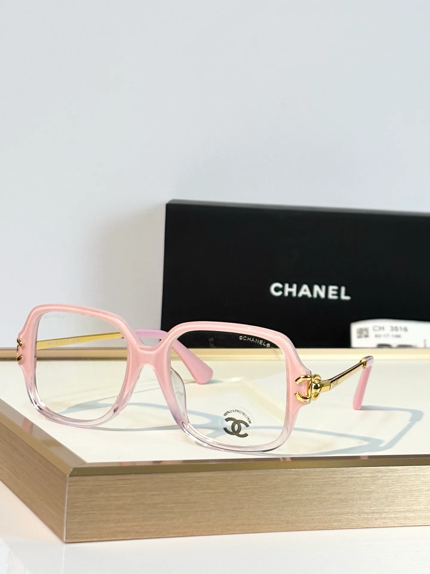 Очки Chanel 18239240