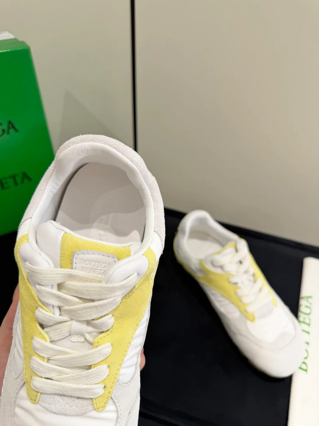 Кроссовки Женские Bottega Veneta 12731113
