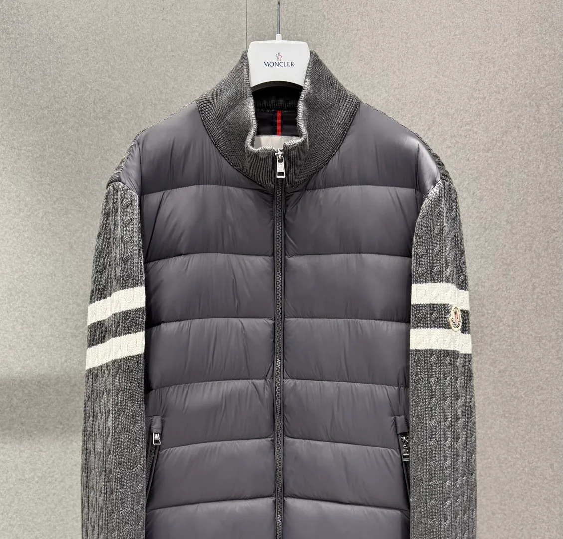 Куртки И Пуховики Мужские Moncler 17418475