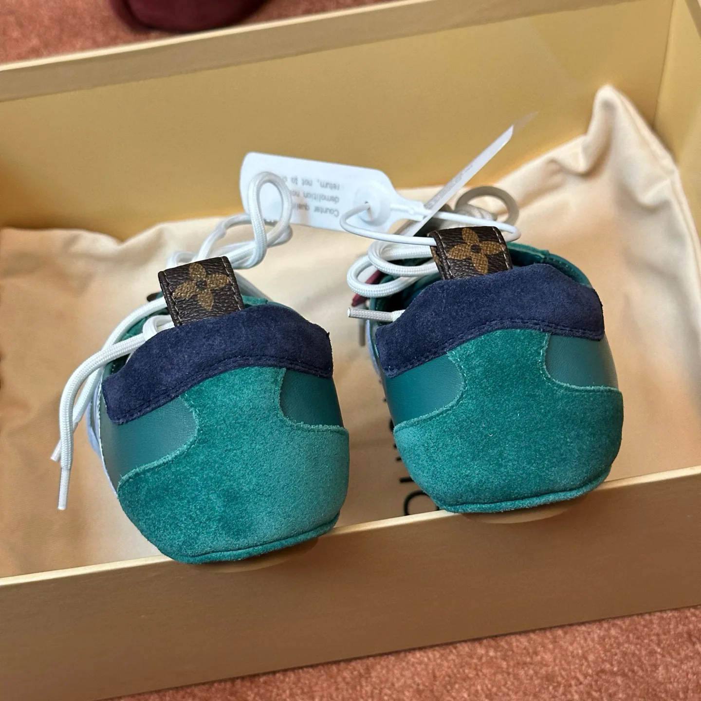 Кроссовки Женские Louis Vuitton 76274