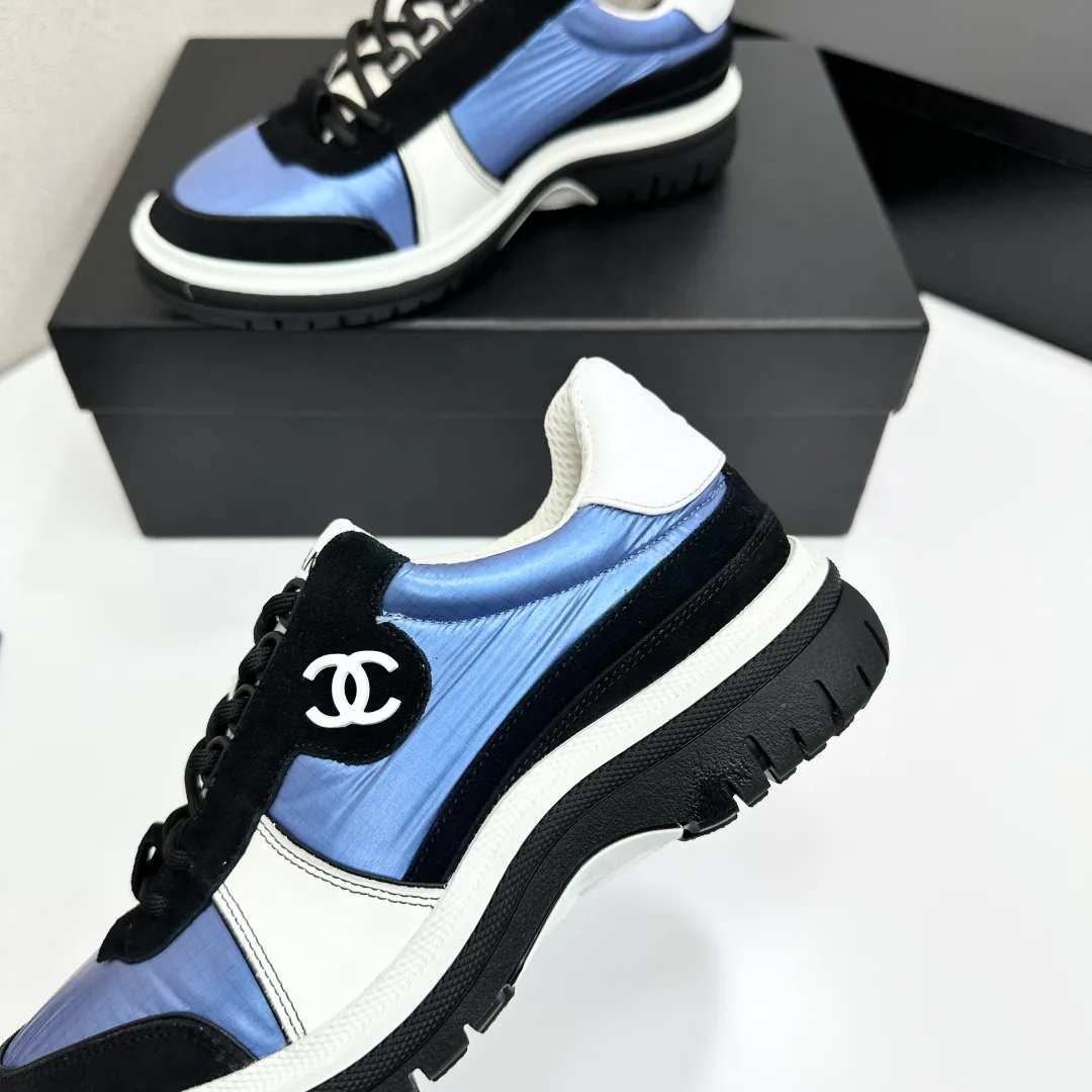 Кроссовки Женские Chanel 30107