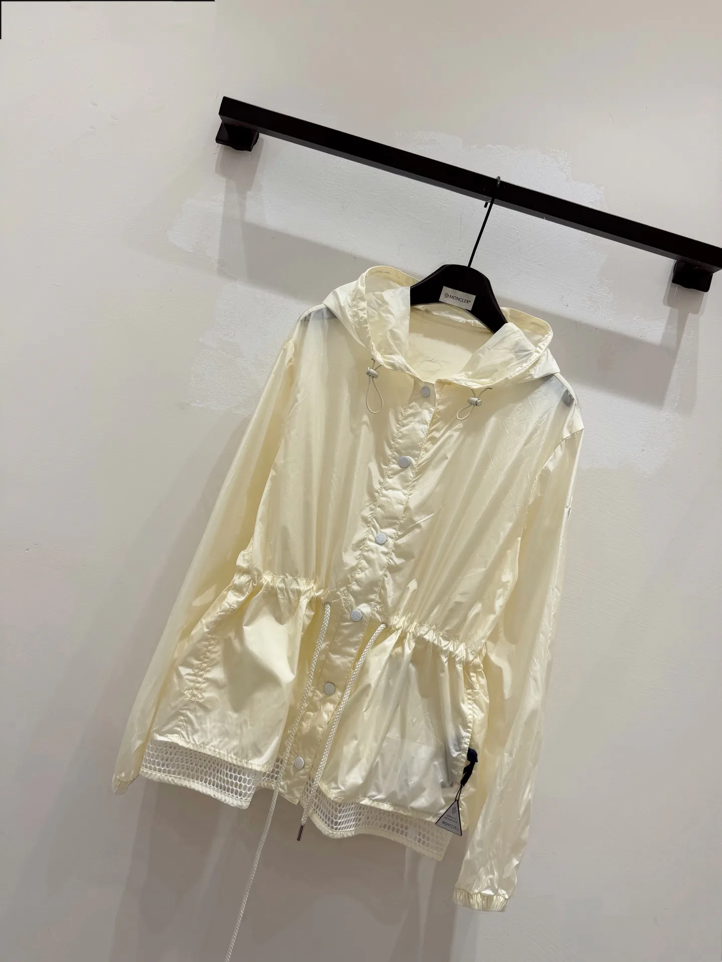 Куртки И Пуховики Женские Moncler 13374289