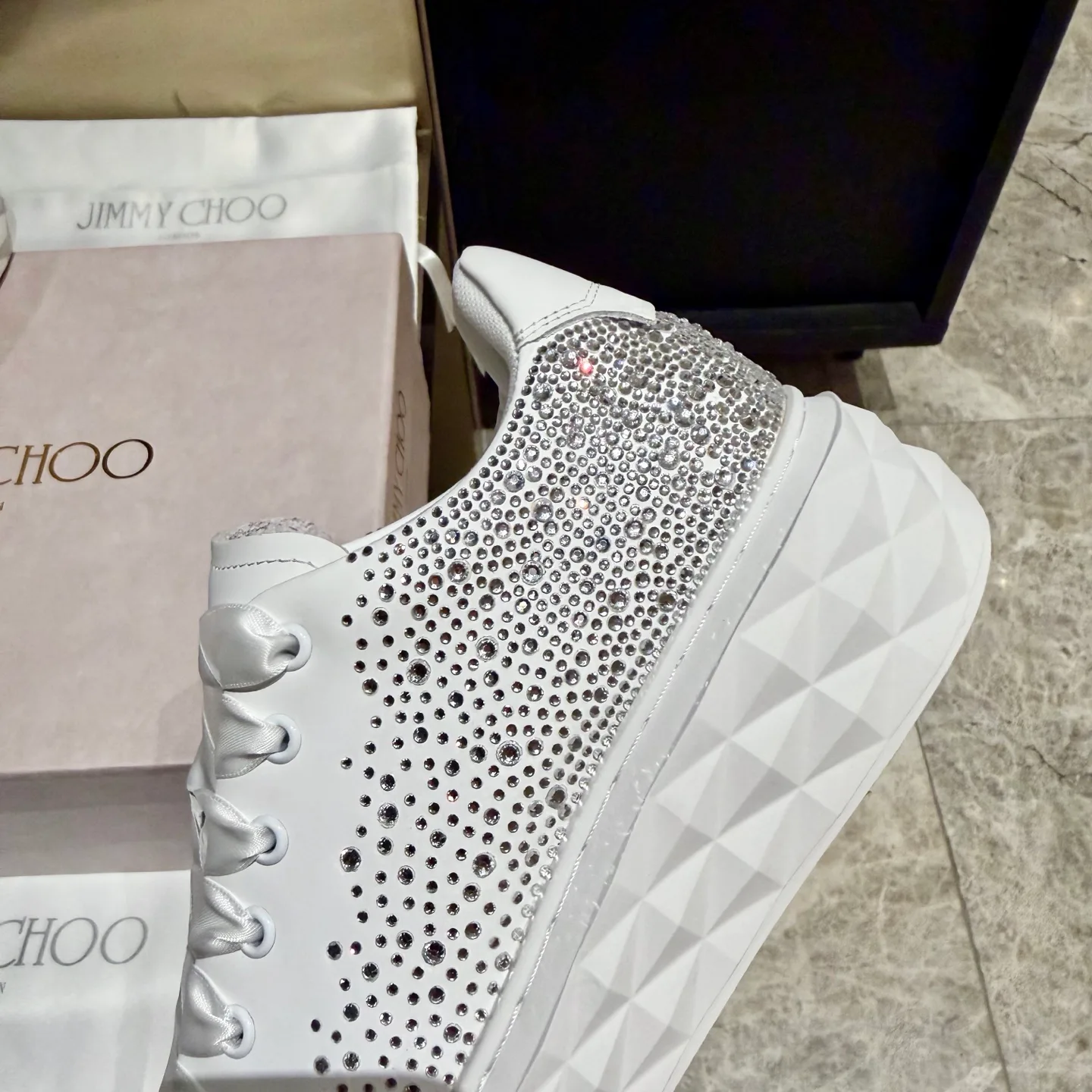 Кроссовки Женские Jimmy Choo 18104589