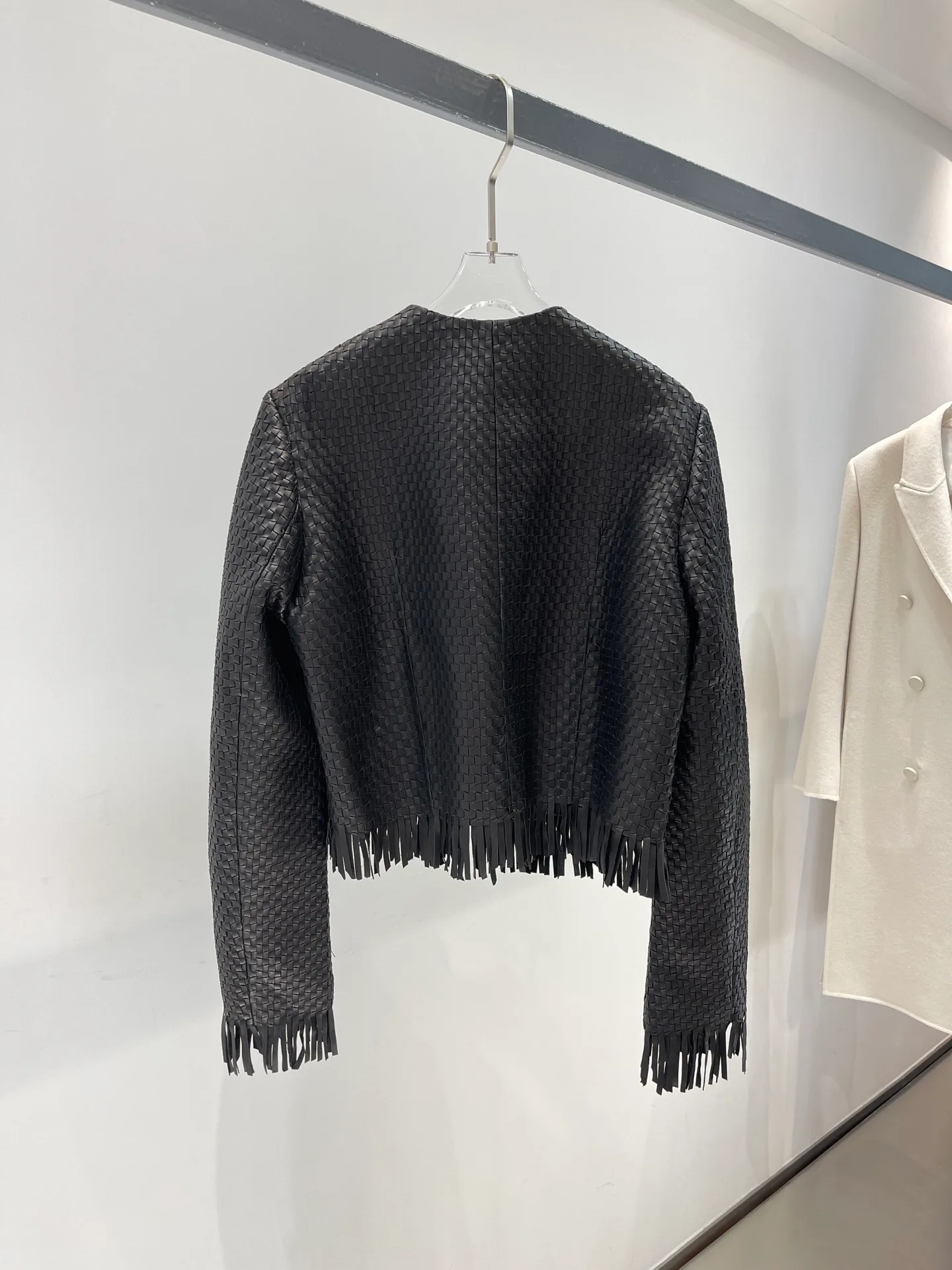 Кожаные Куртки И Дублёнки Женские Bottega Veneta 11759411