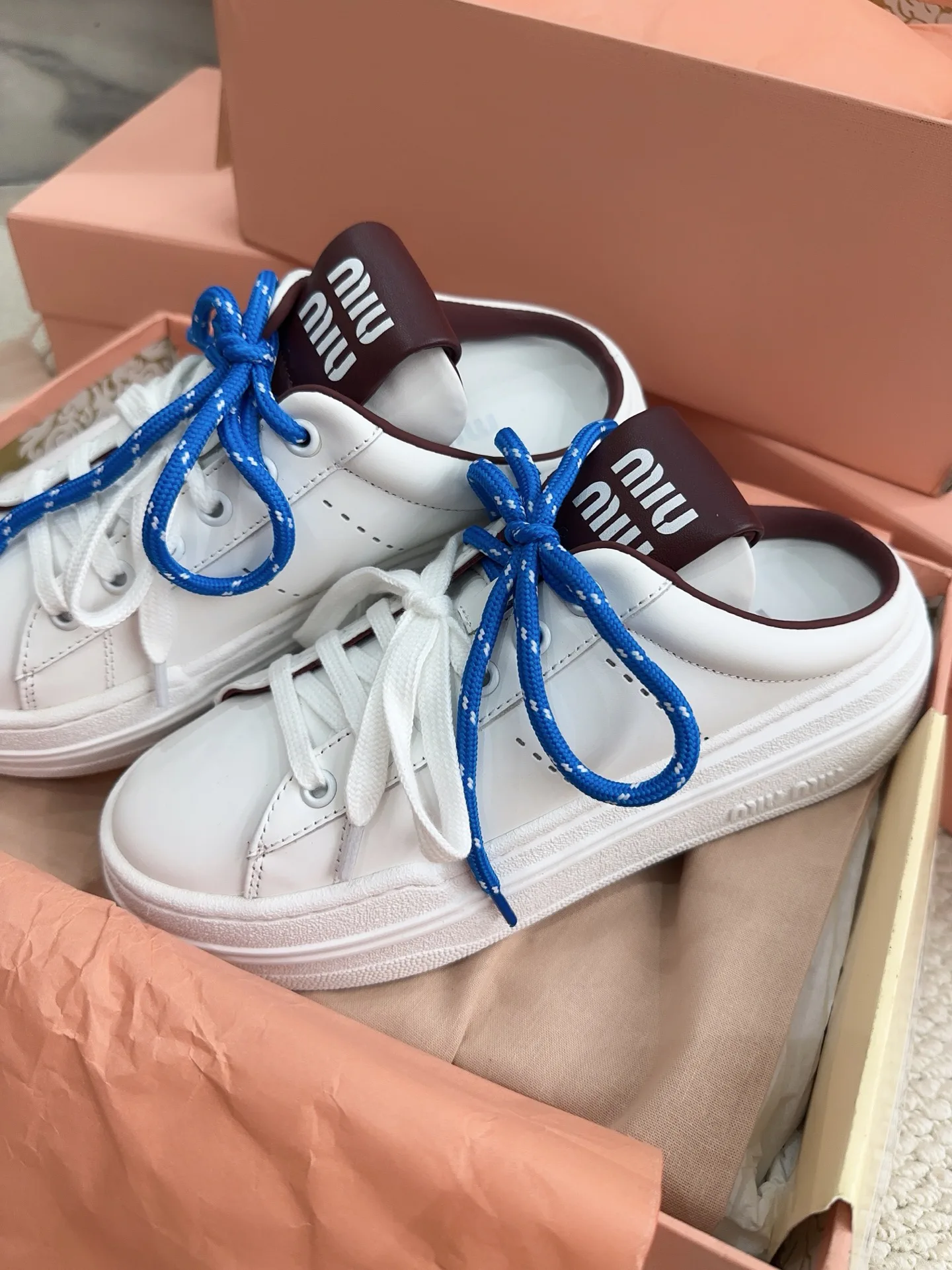 Кроссовки Женские Miu Miu 18092113