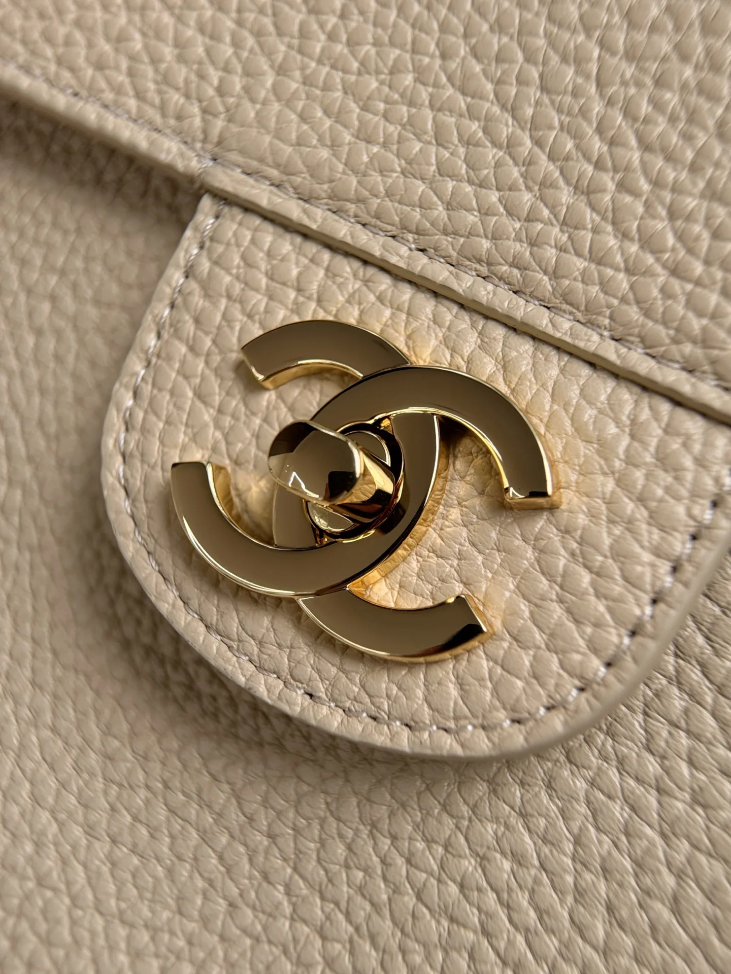 Классические Сумки Женские Chanel 17802263