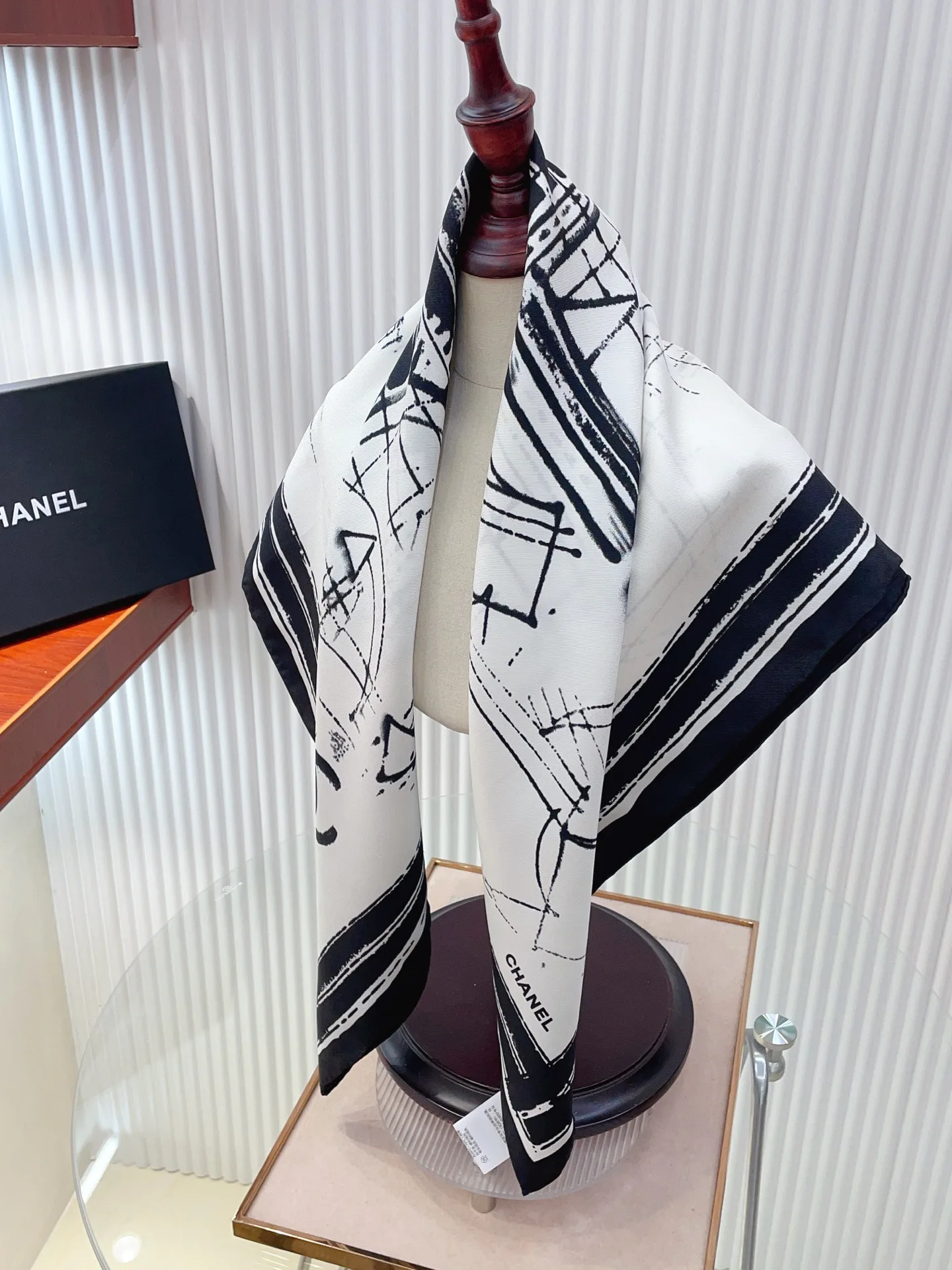 Платки Chanel 11362420