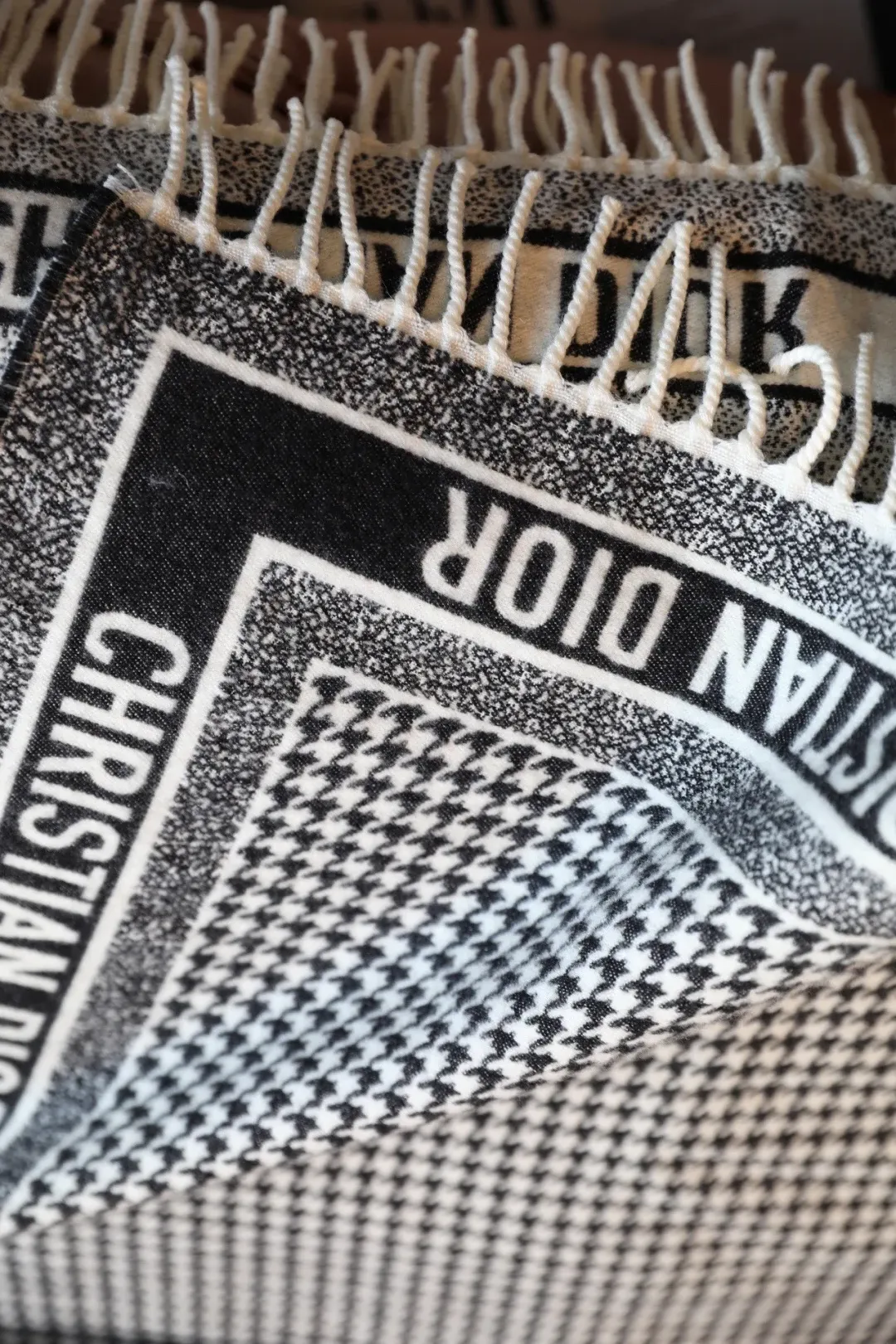 Шарфы Christian Dior 5396887