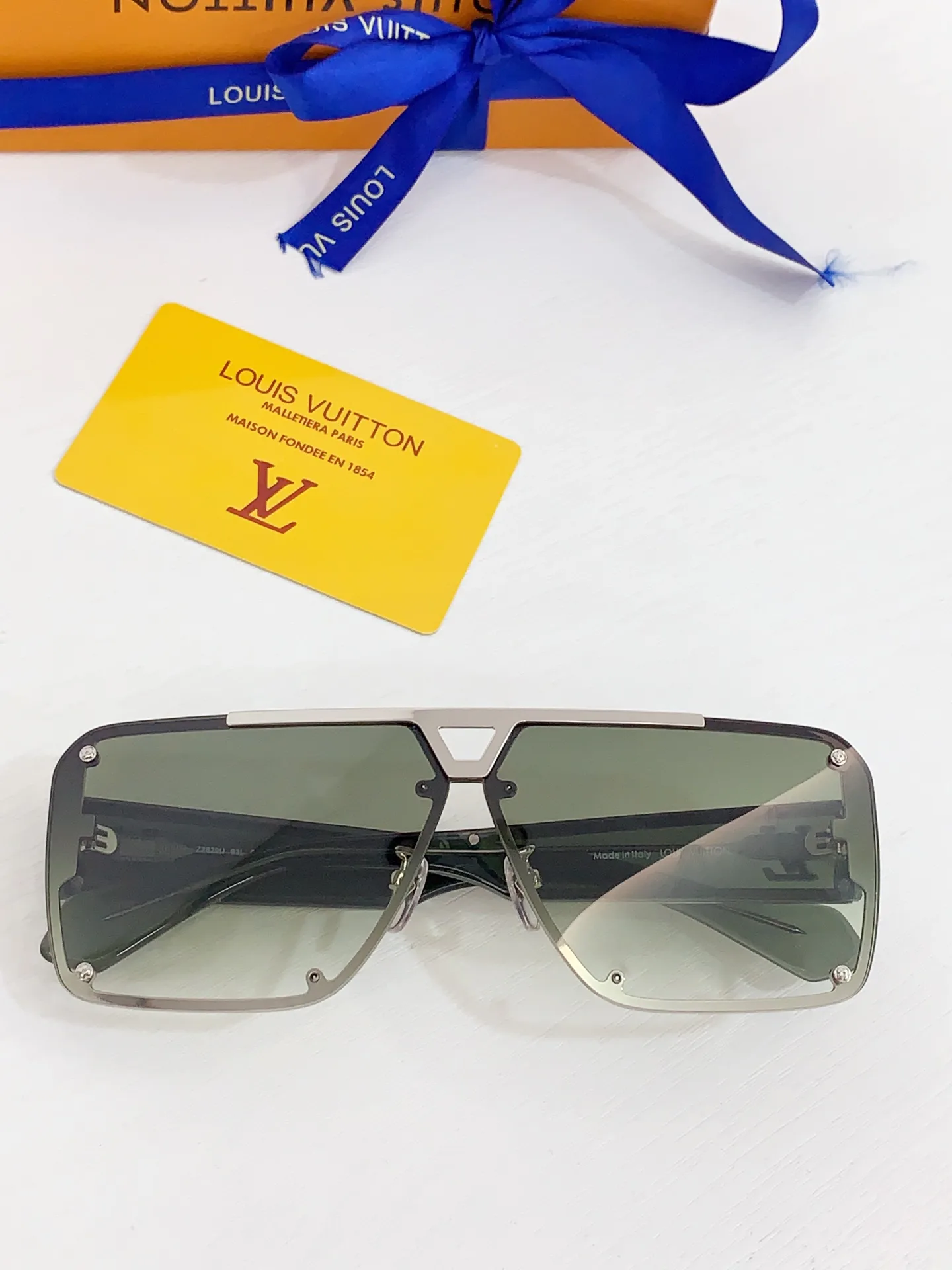 Очки Louis Vuitton 11585271