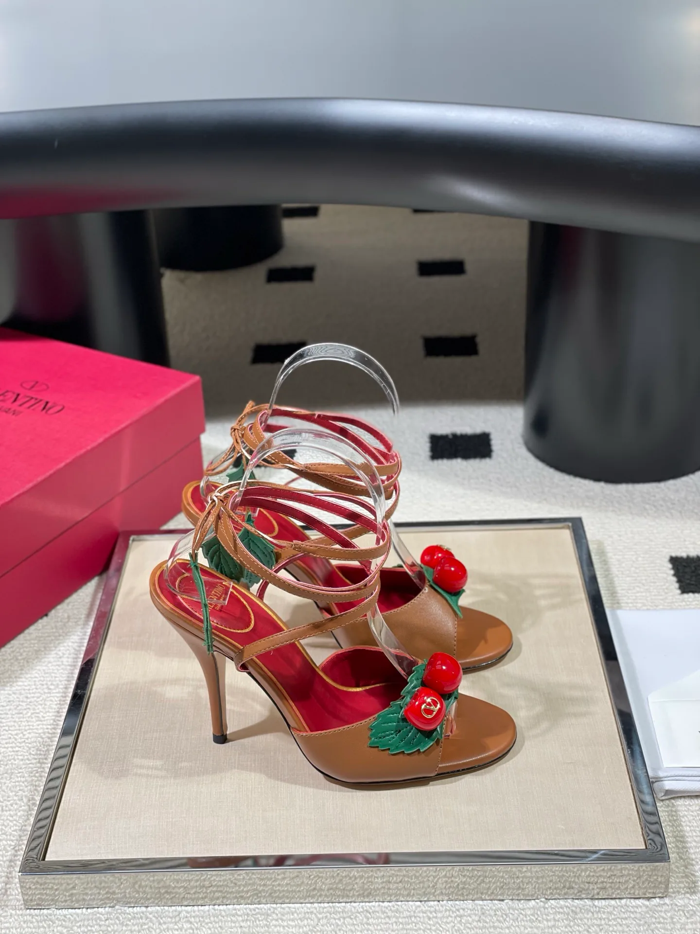 Босоножки Женские Valentino 13189670