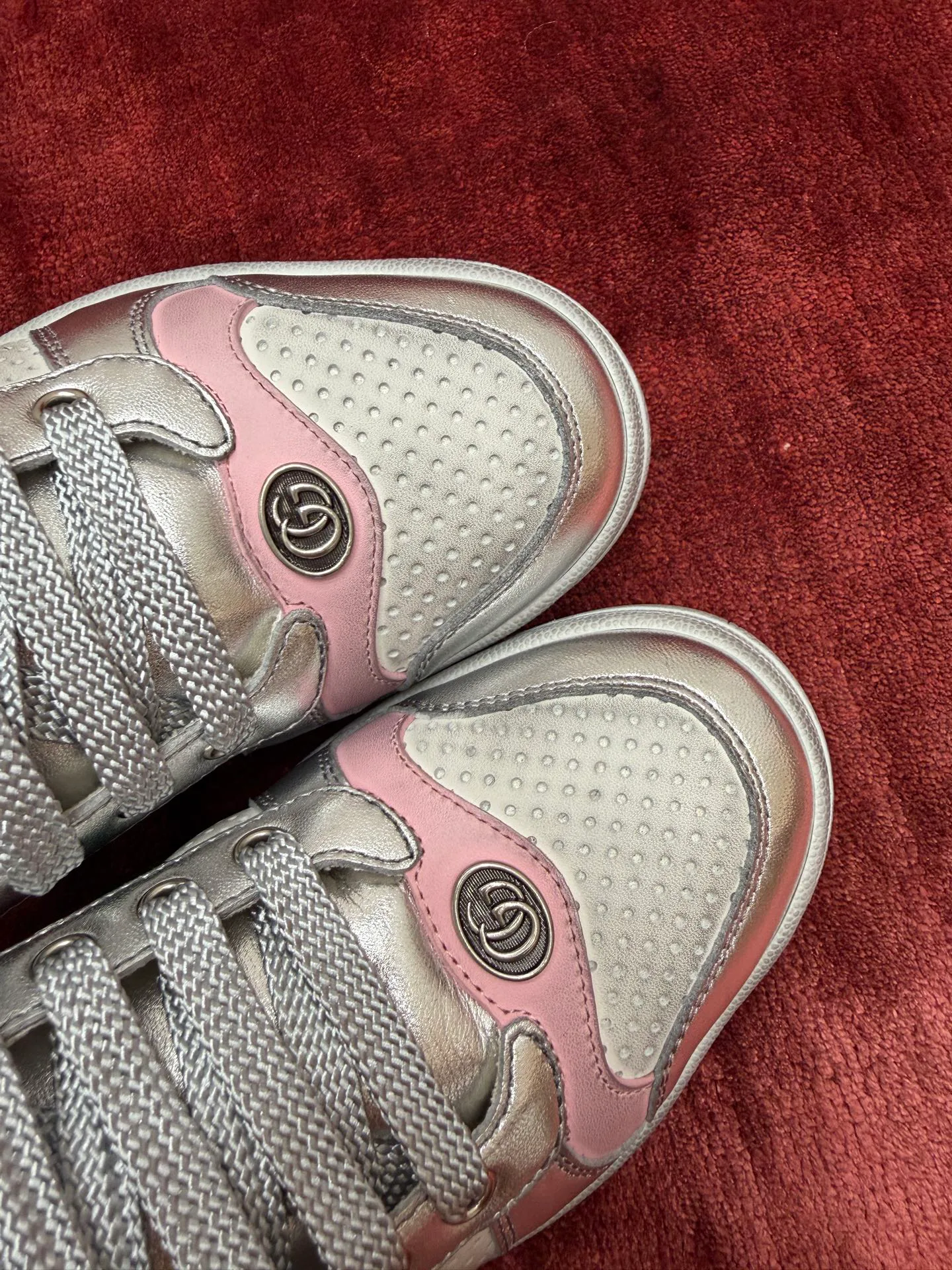 Кроссовки Женские Gucci 18995217