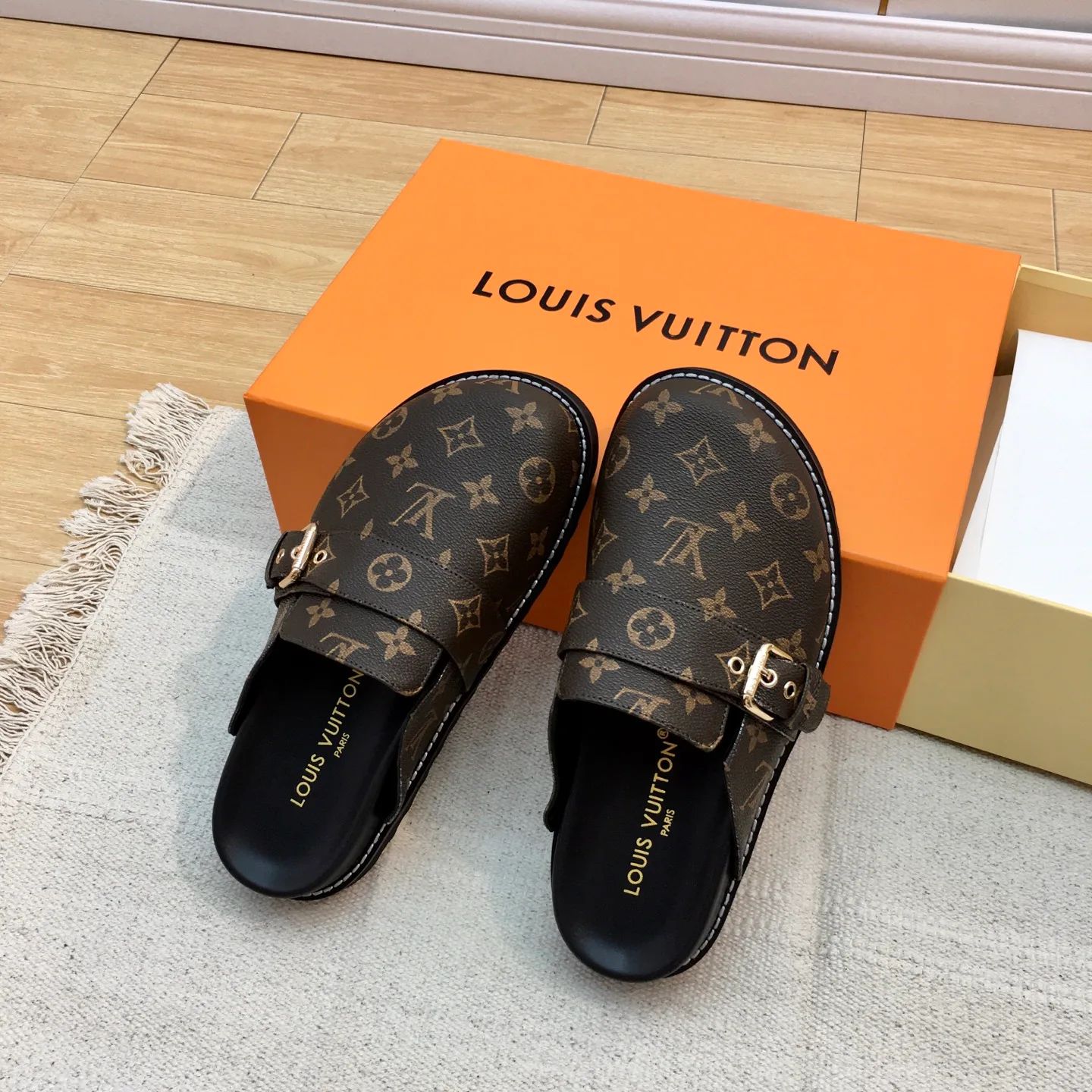 Мюли И Сабо Женские Louis Vuitton 137500
