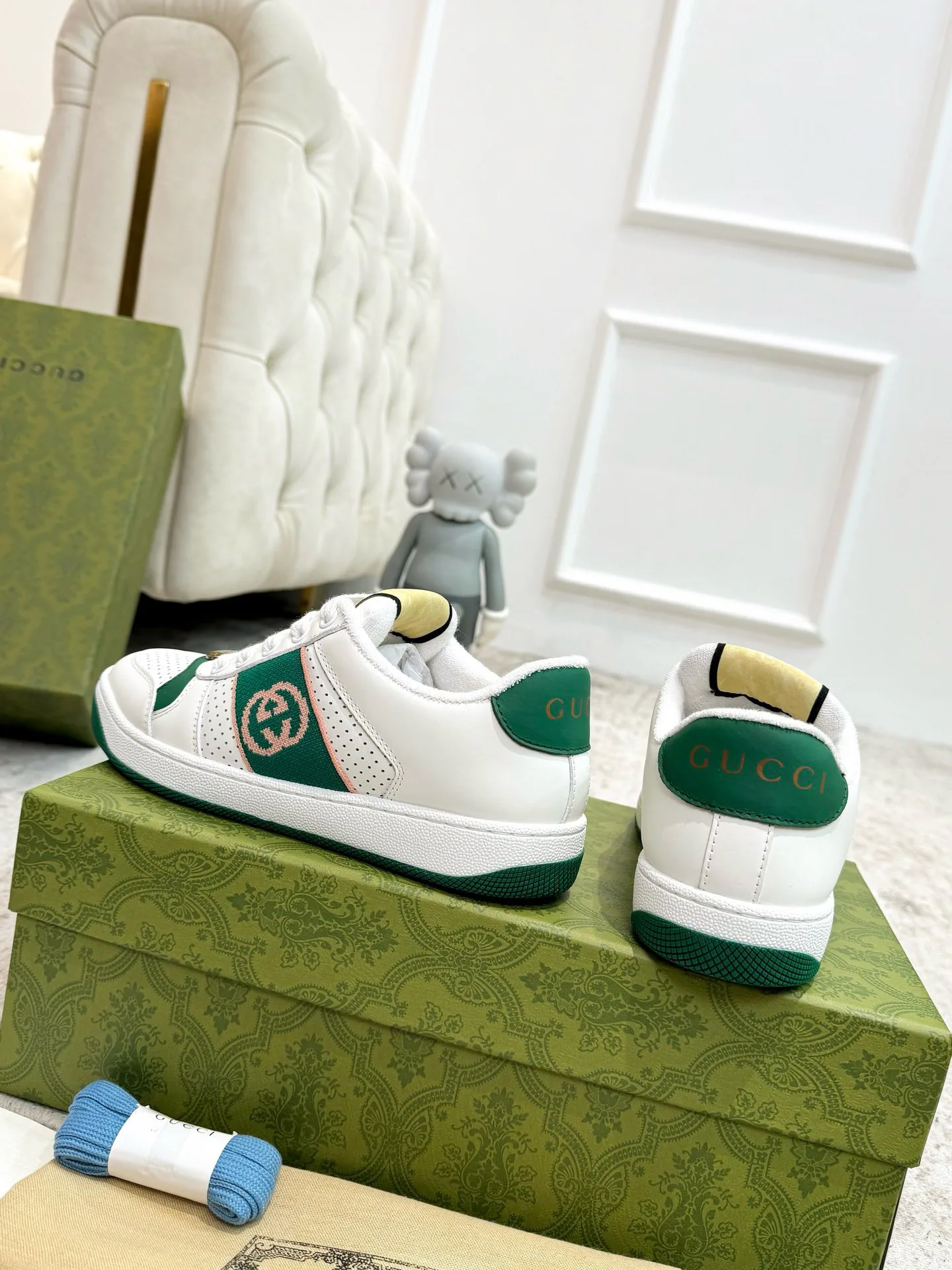 Кроссовки Женские Gucci 944968