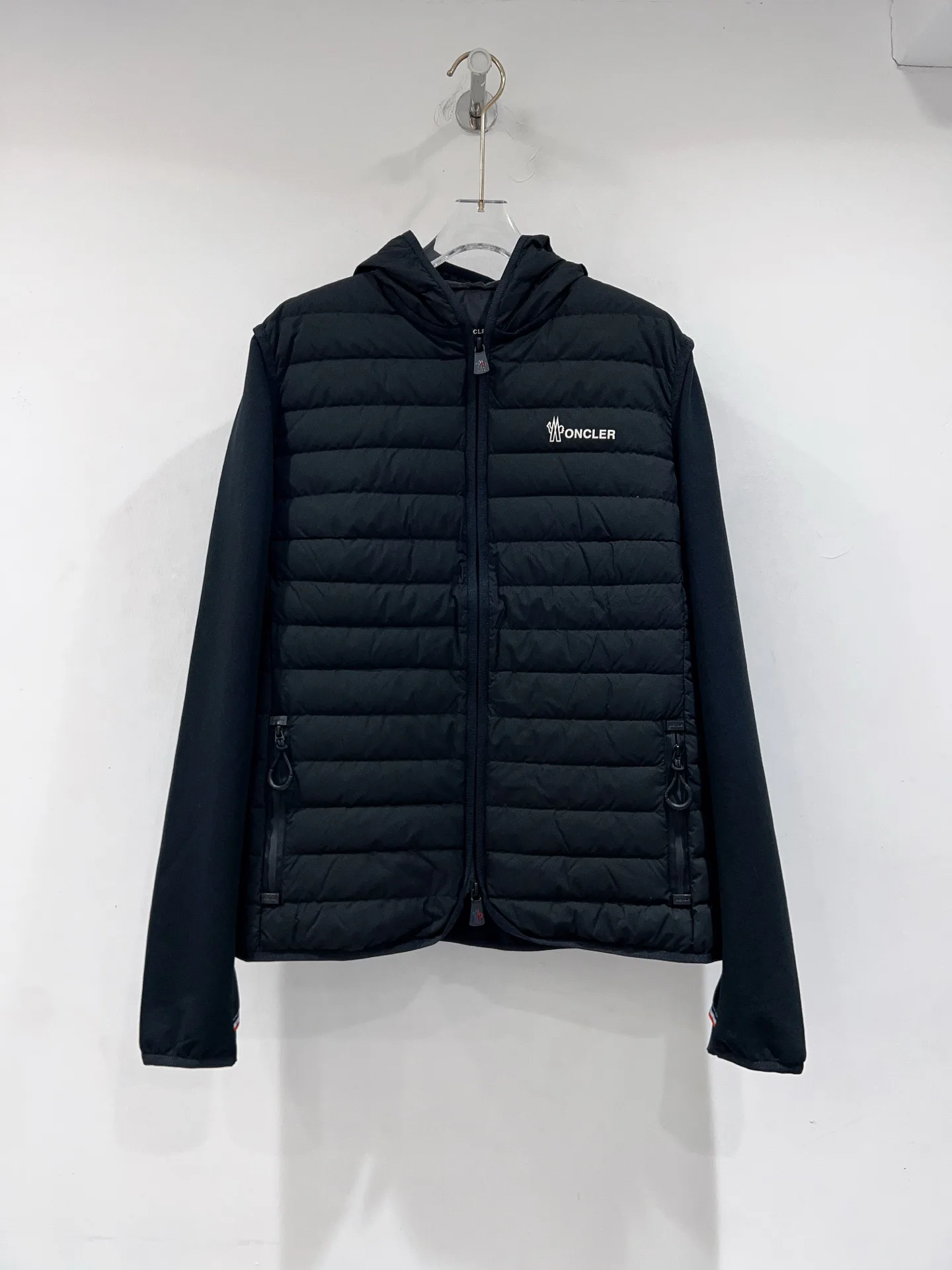 Куртки И Пуховики Женские Moncler 18368415