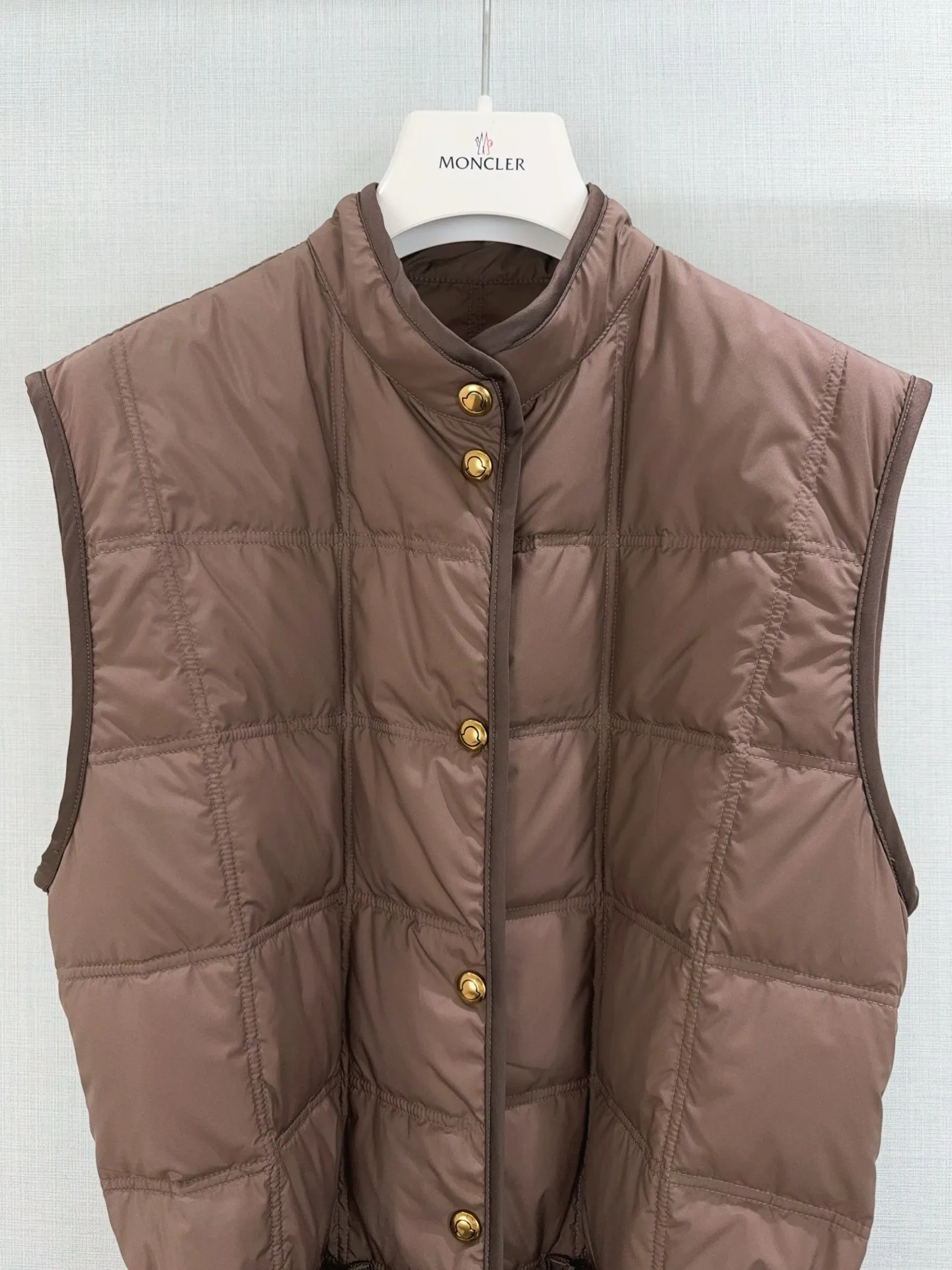 Жилеты Женские Moncler 18424416