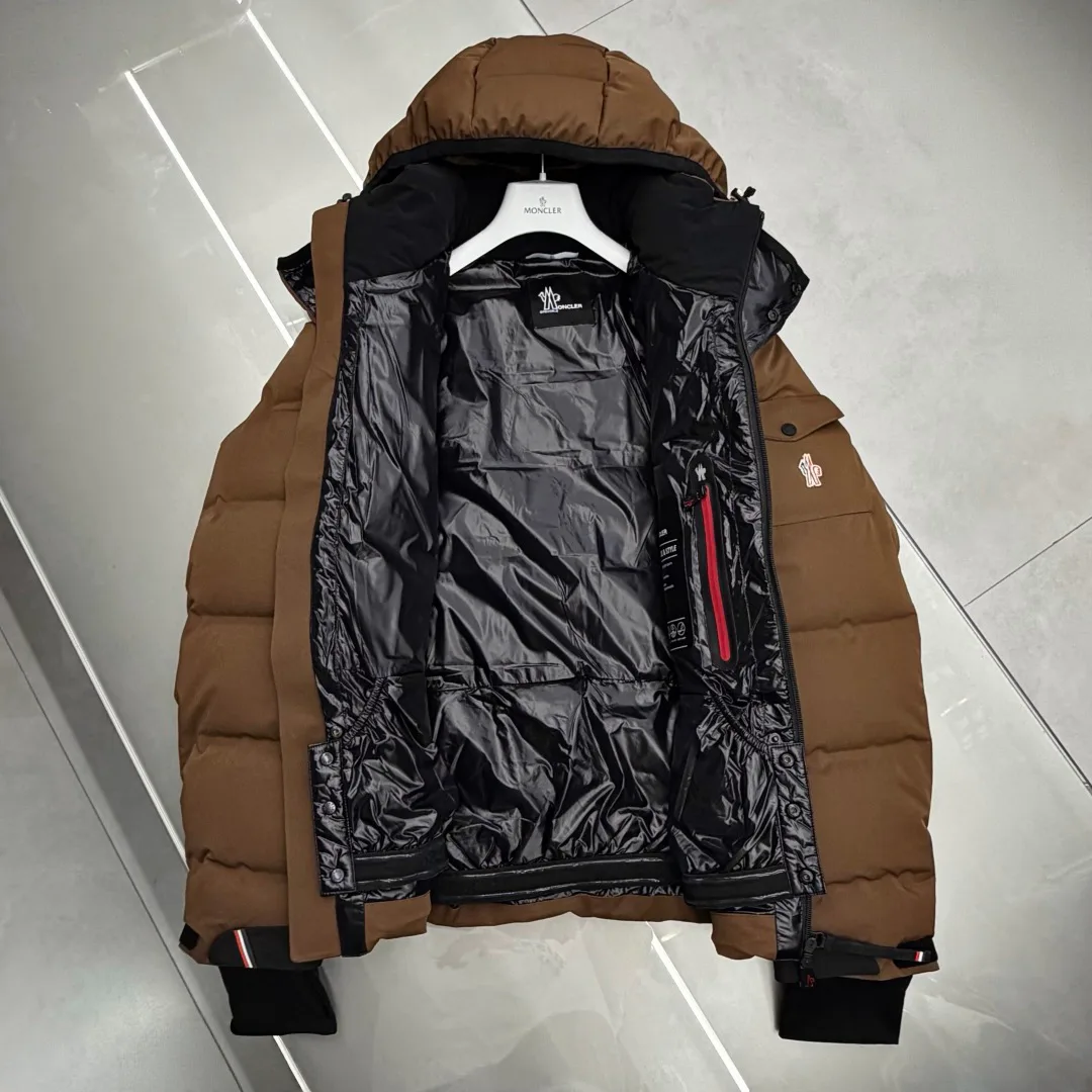 Куртки И Пуховики Мужские Moncler 17418460