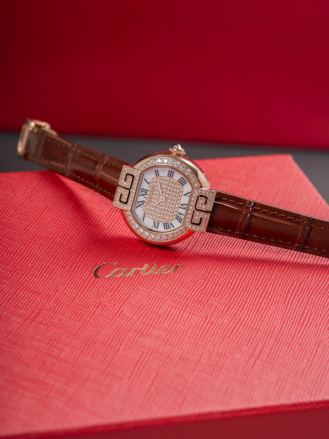 Часы Женские Cartier 18504504