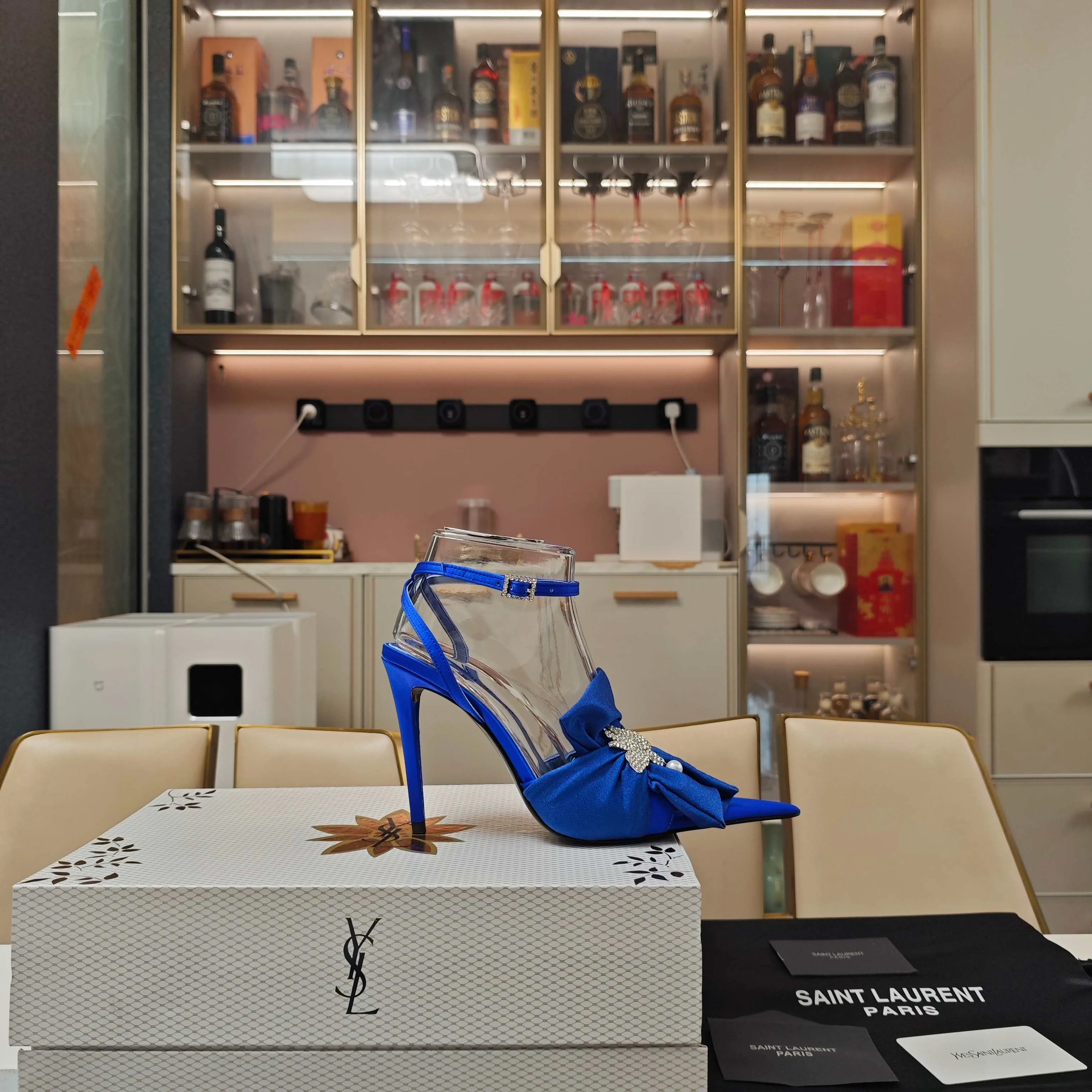 Босоножки Женские Saint Laurent 11490773