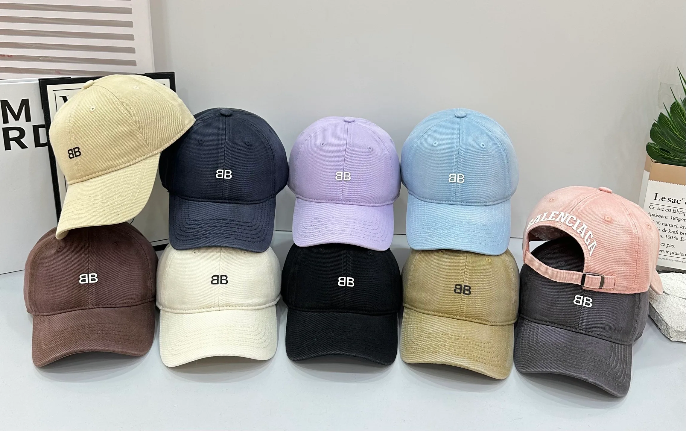 Головные Уборы Balenciaga 11516